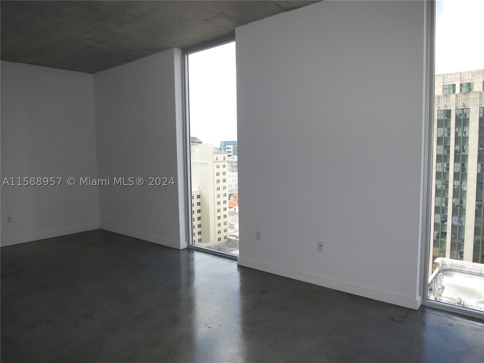 151 SE 1 St 1704