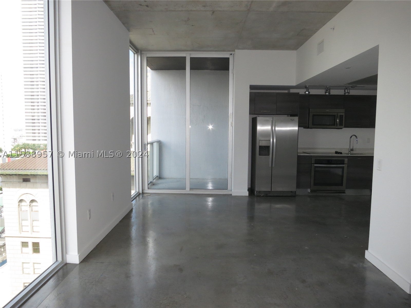 151 SE 1 St 1704