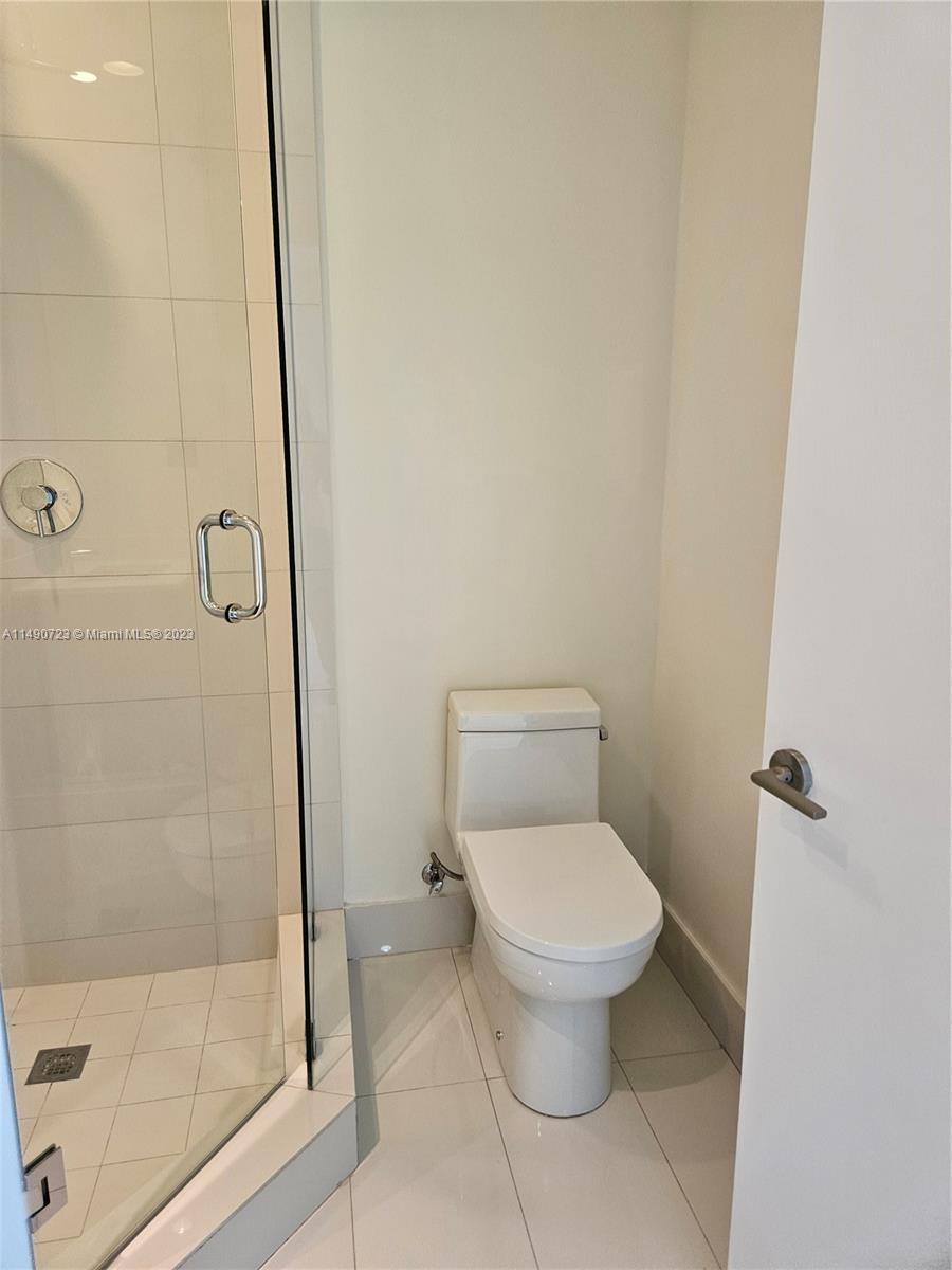 GRAN PARAISO CONDO - Residential Lease