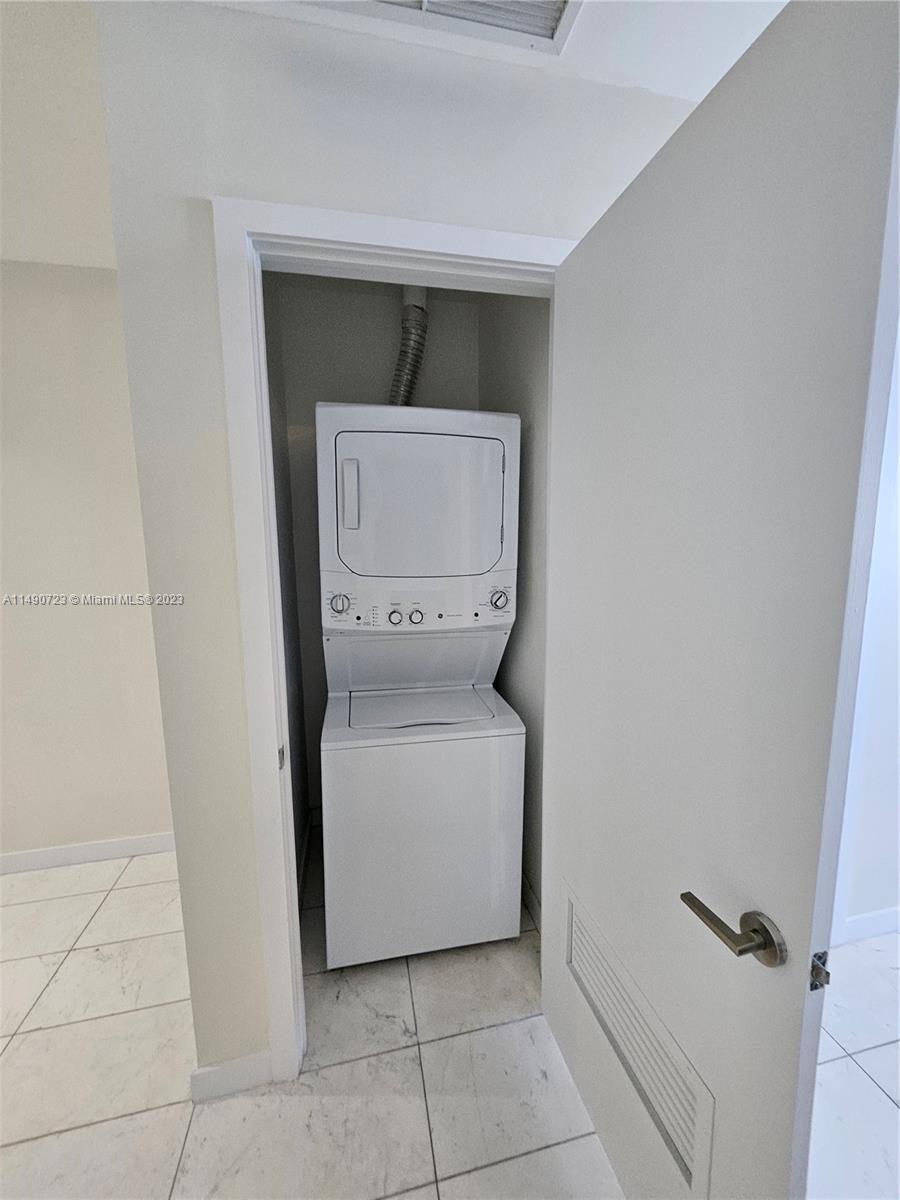 GRAN PARAISO CONDO - Residential Lease