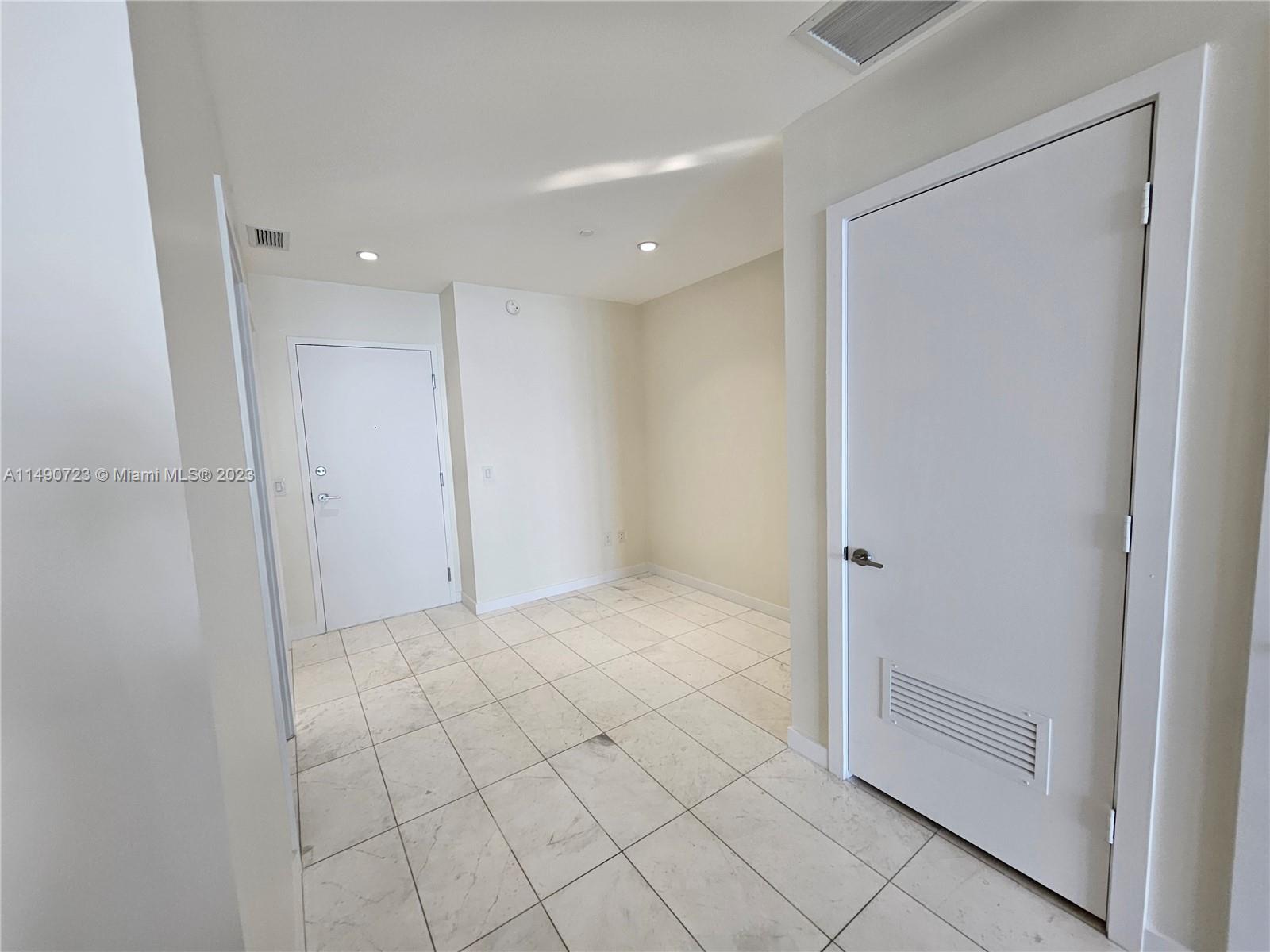 GRAN PARAISO CONDO - Residential Lease