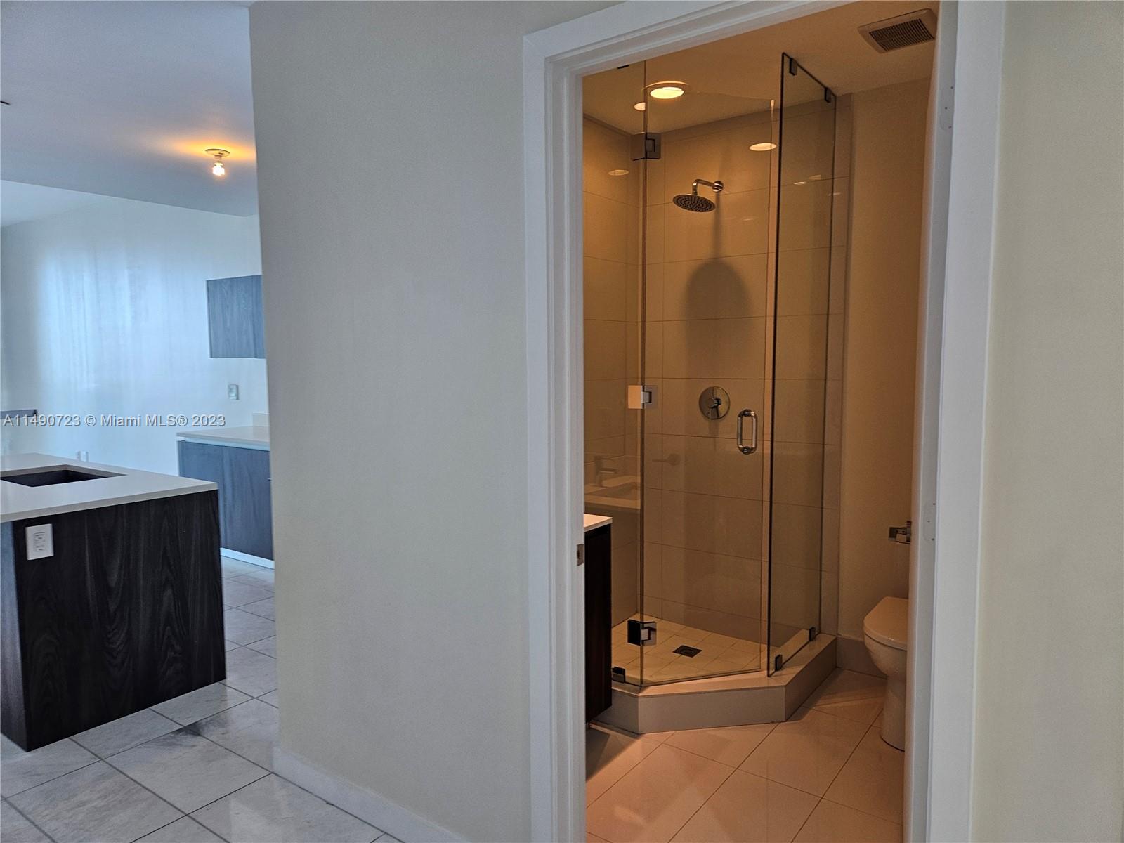GRAN PARAISO CONDO - Residential Lease