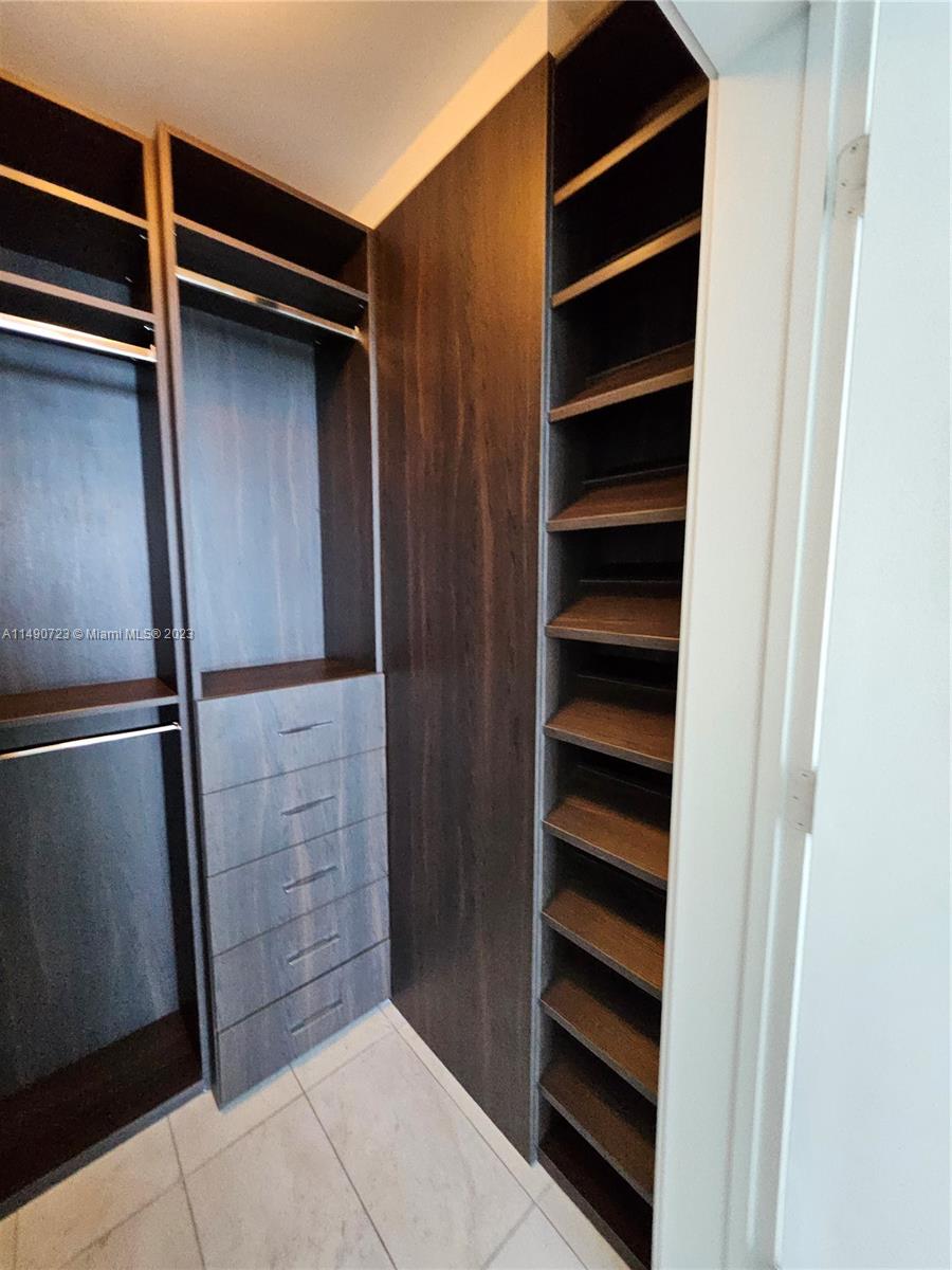 GRAN PARAISO CONDO - Residential Lease