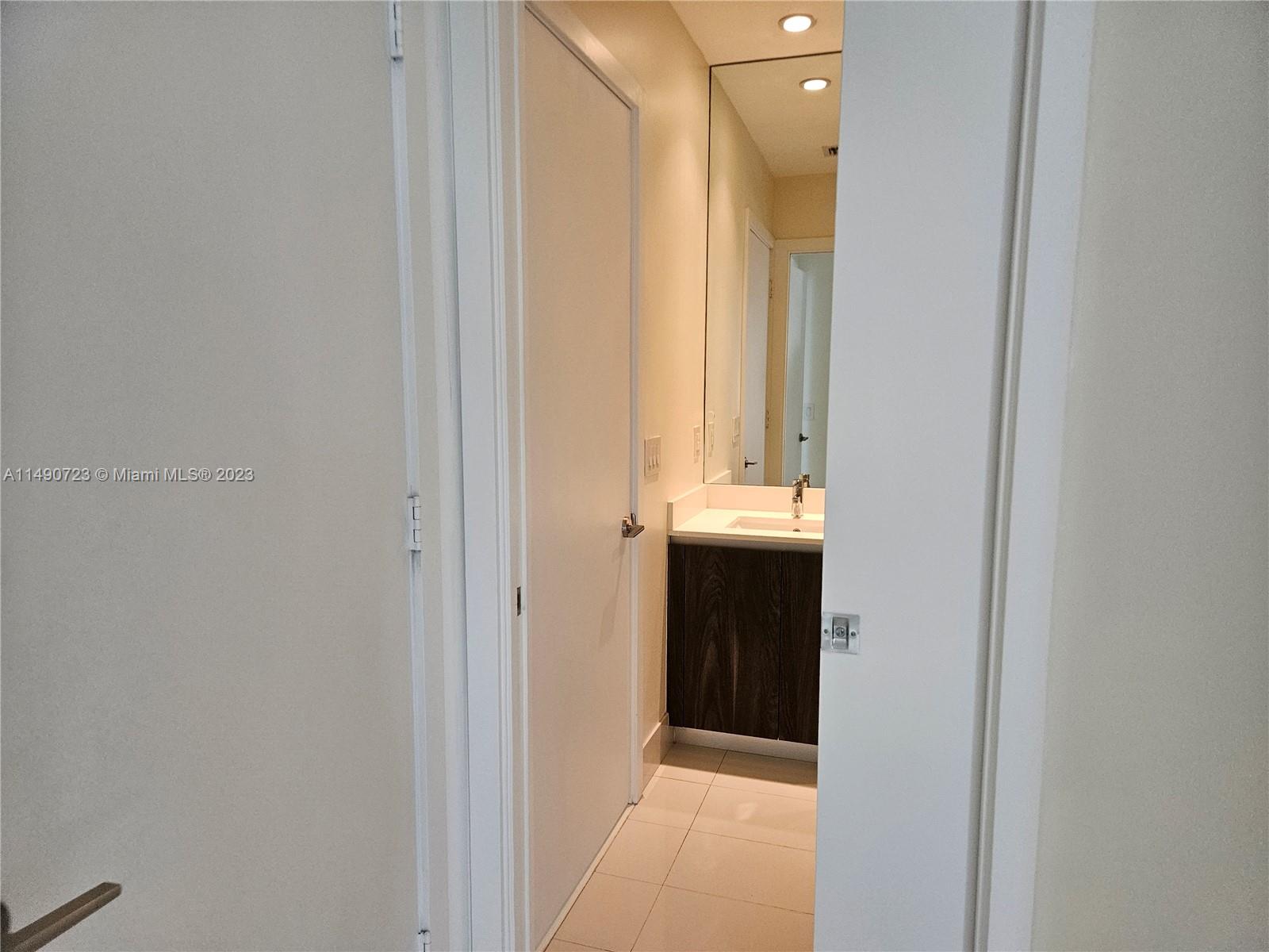 GRAN PARAISO CONDO - Residential Lease