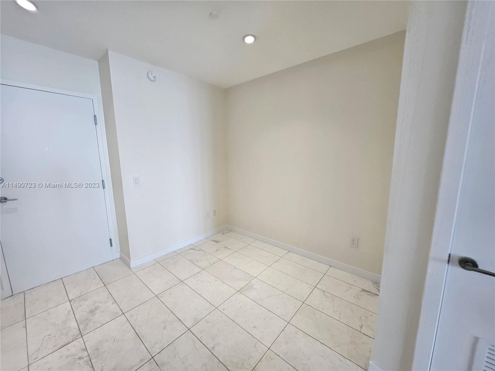 GRAN PARAISO CONDO - Residential Lease