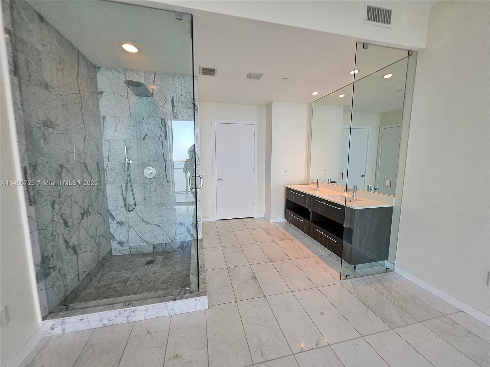 GRAN PARAISO CONDO - Residential Lease