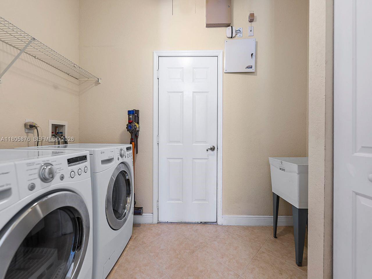 ISLES AT WESTON - Residential