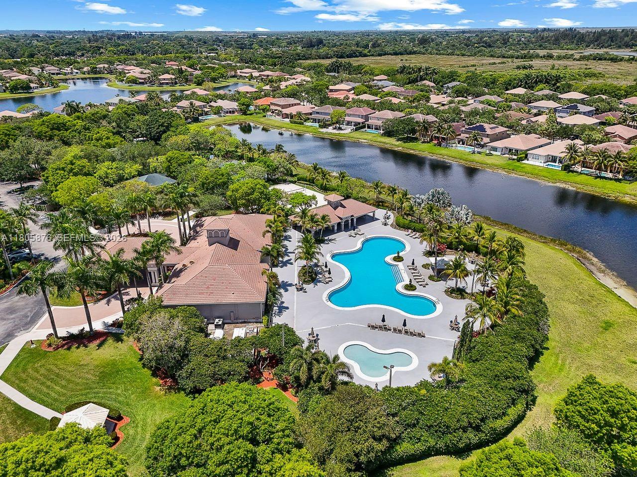 ISLES AT WESTON - Residential