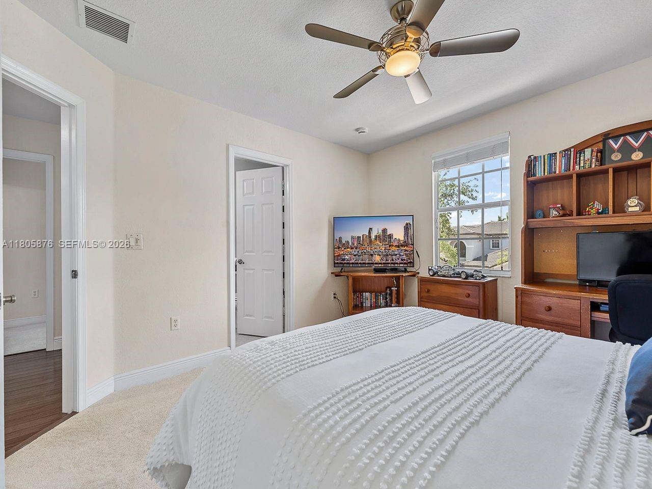 ISLES AT WESTON - Residential