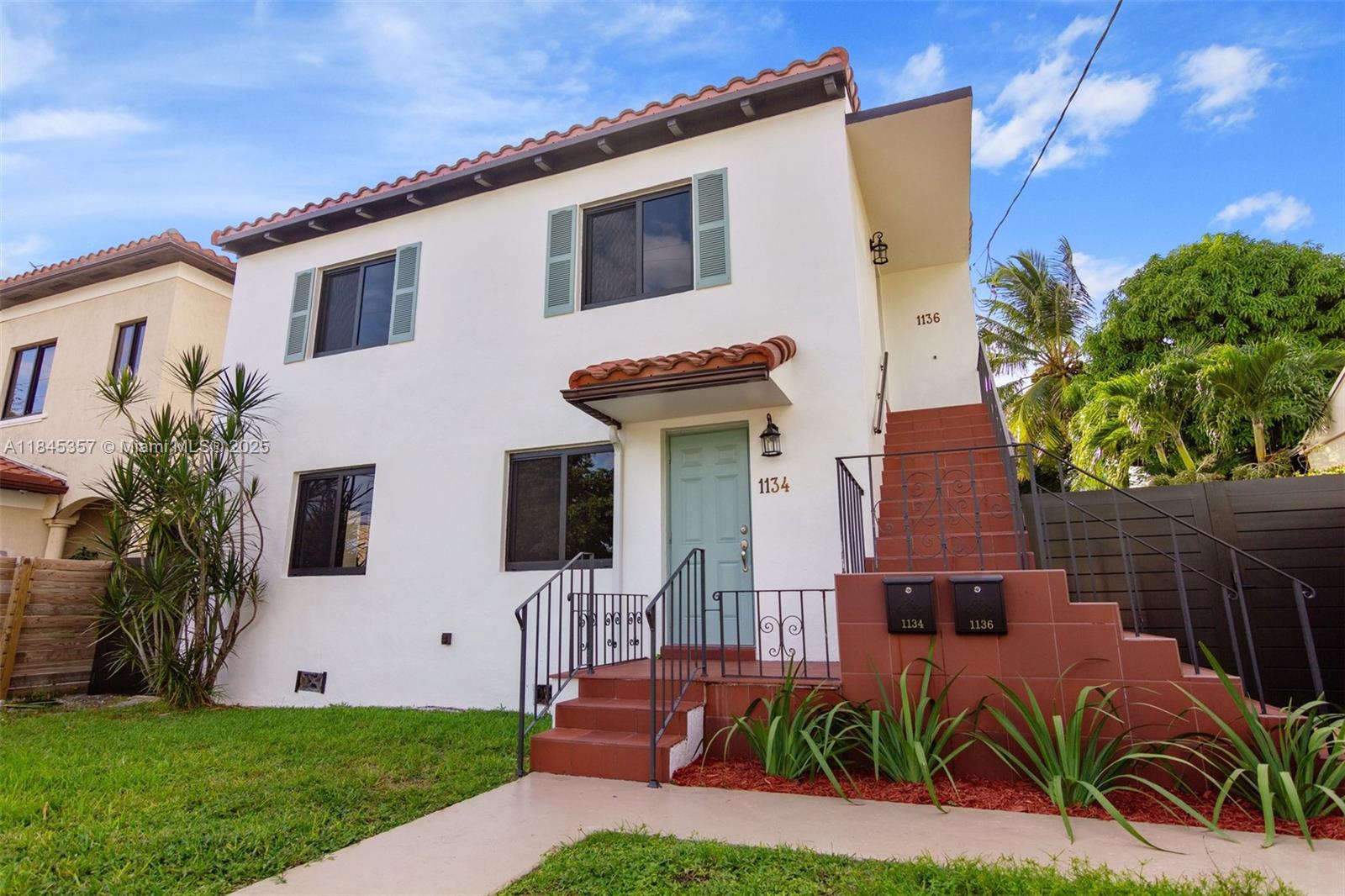 ROSWELL GREENS - Residential Lease