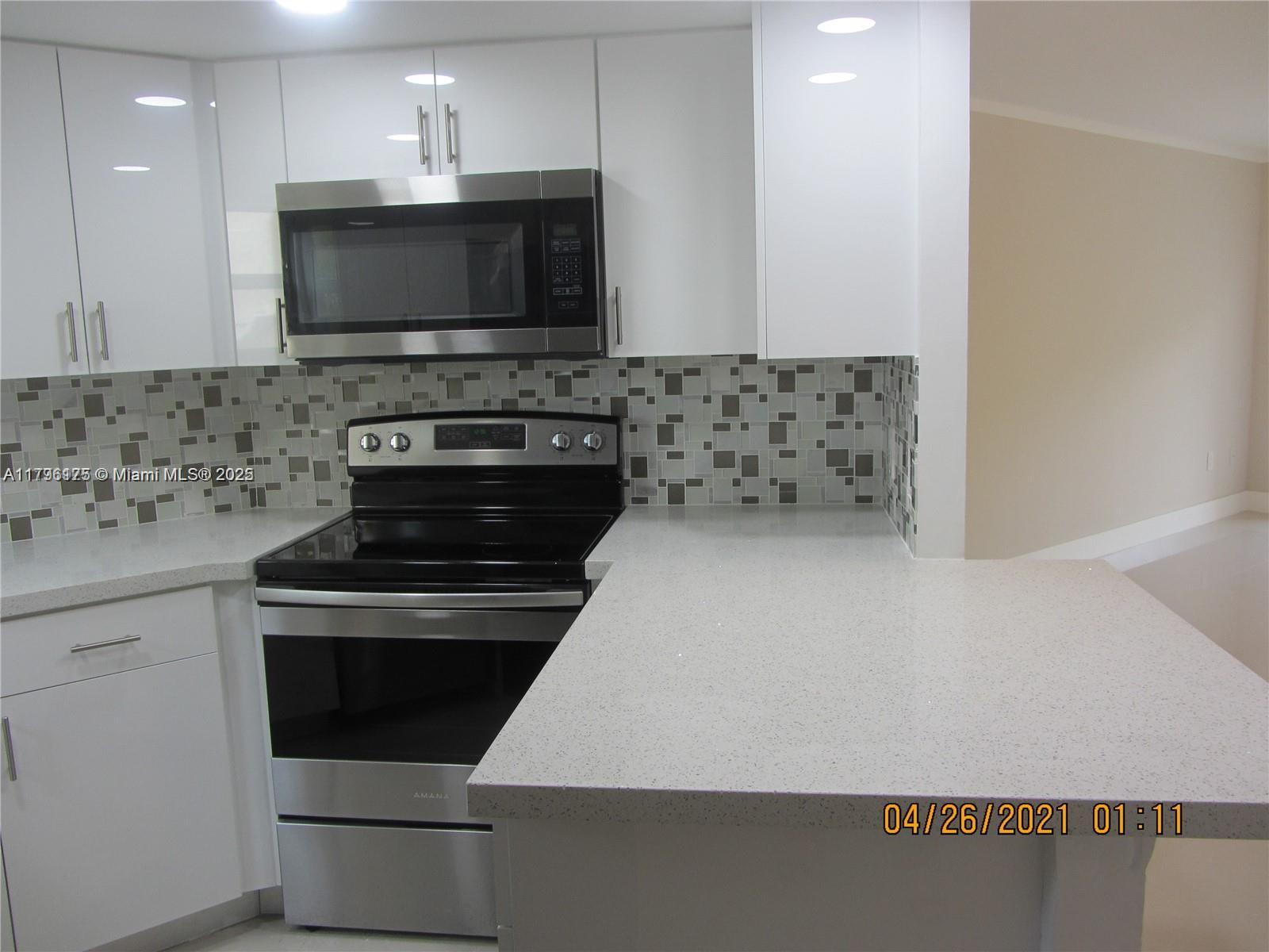 8343 Lake Dr 401