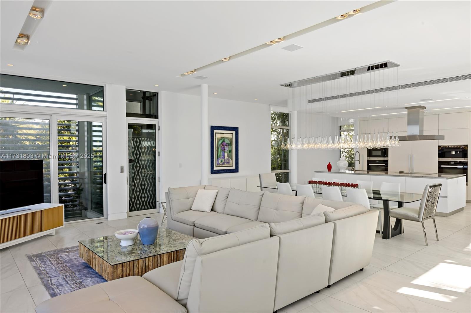 HIBISCUS ISLAND - Residential