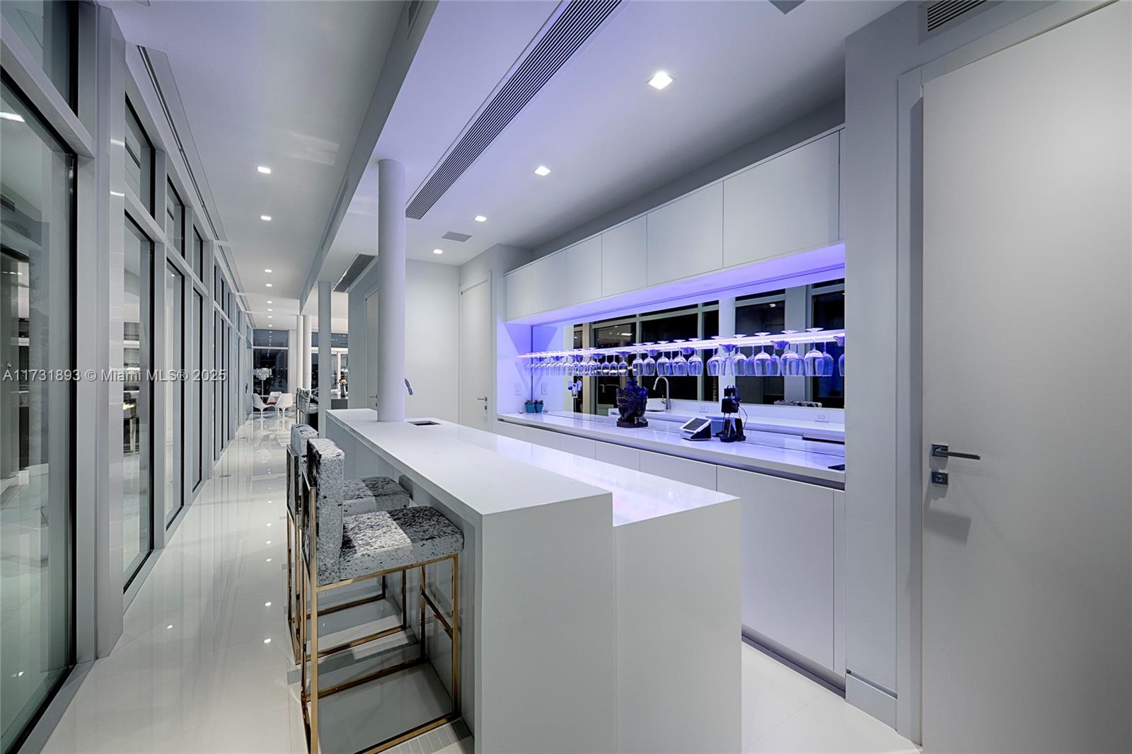 HIBISCUS ISLAND - Residential