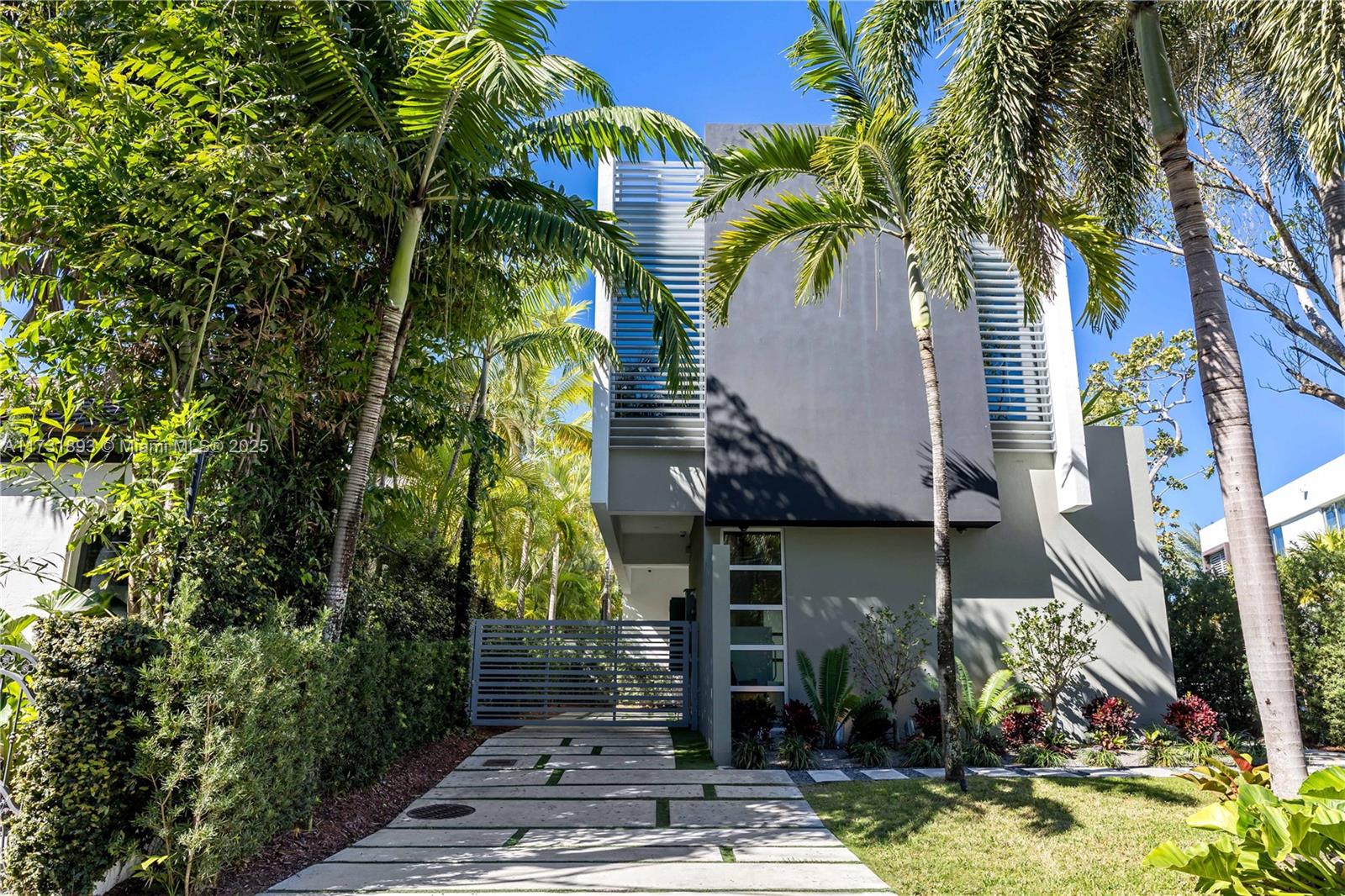 Property for Sale at Address Not Disclosed, Miami Beach, Miami-Dade County, Florida - Bedrooms: 6 
Bathrooms: 8  - $30,000,000