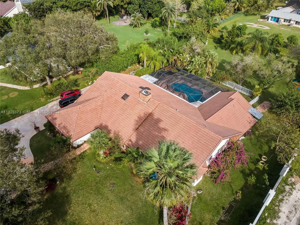 Photo of 6174 NW 77th Ter, Parkland, FL 33067 (MLS # A11323173)