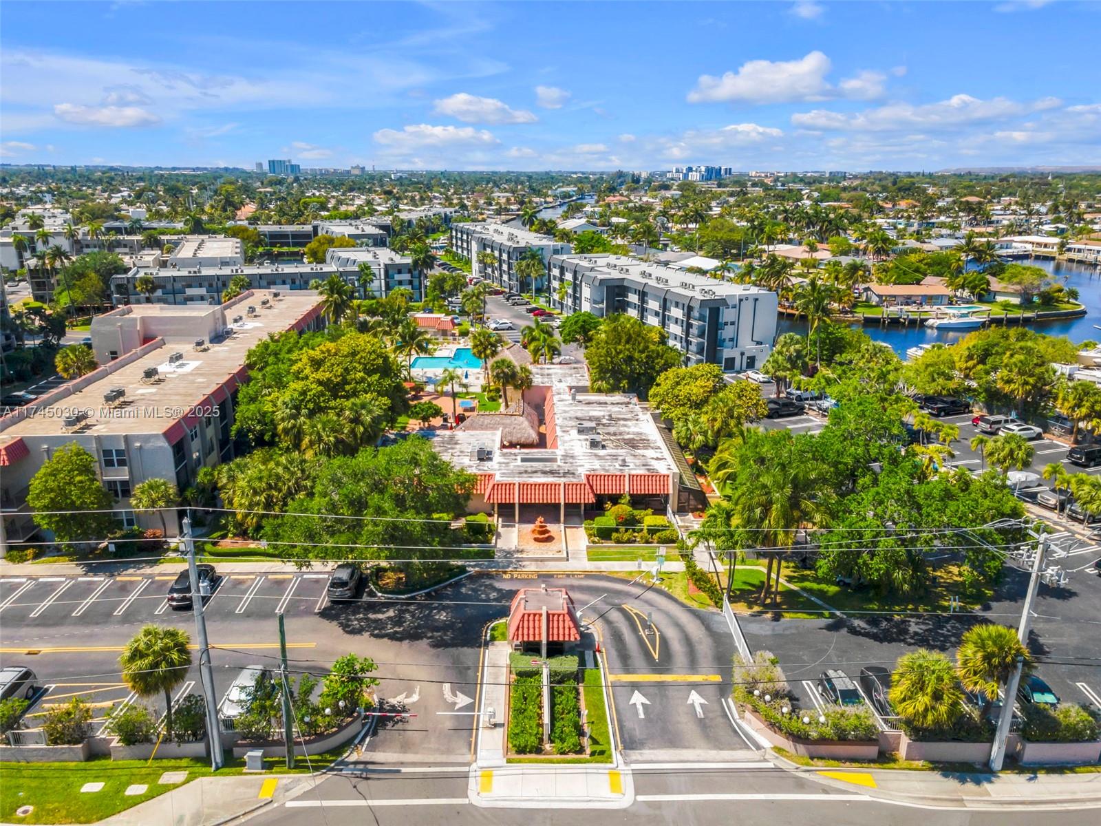 ISLAND CLUB ONE CONDO - Residential