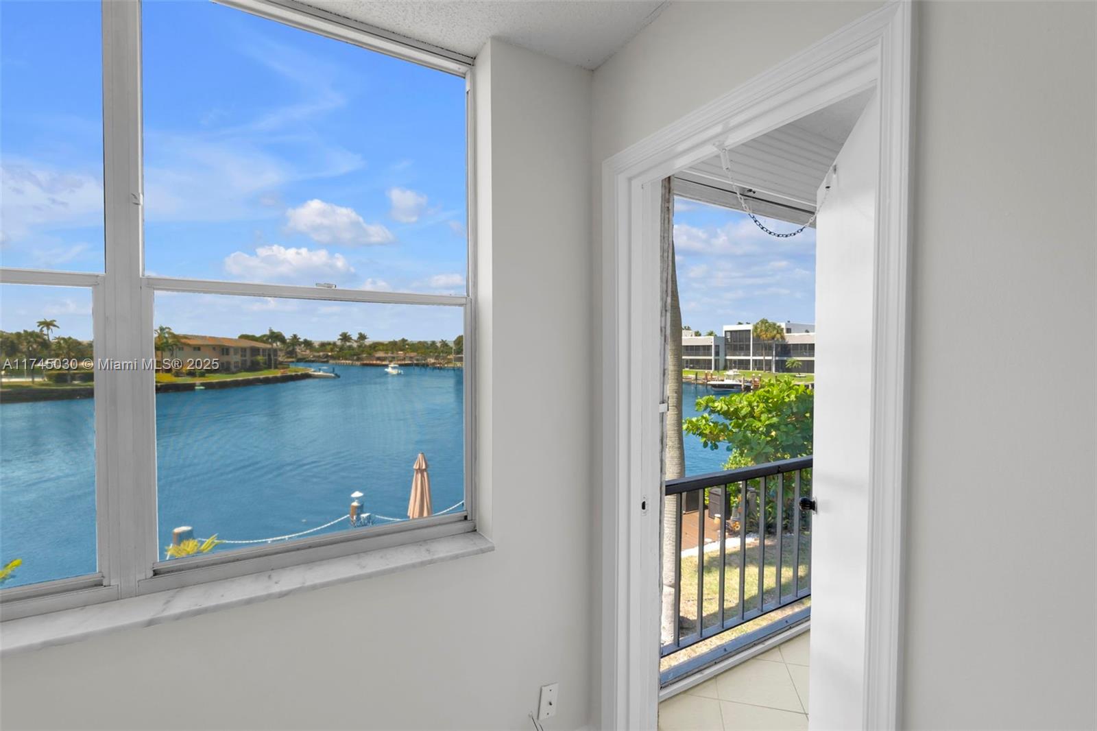 ISLAND CLUB ONE CONDO - Residential