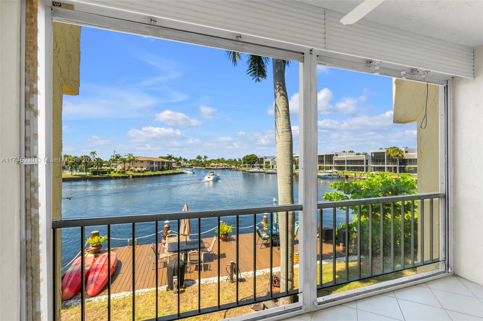 ISLAND CLUB ONE CONDO - Residential