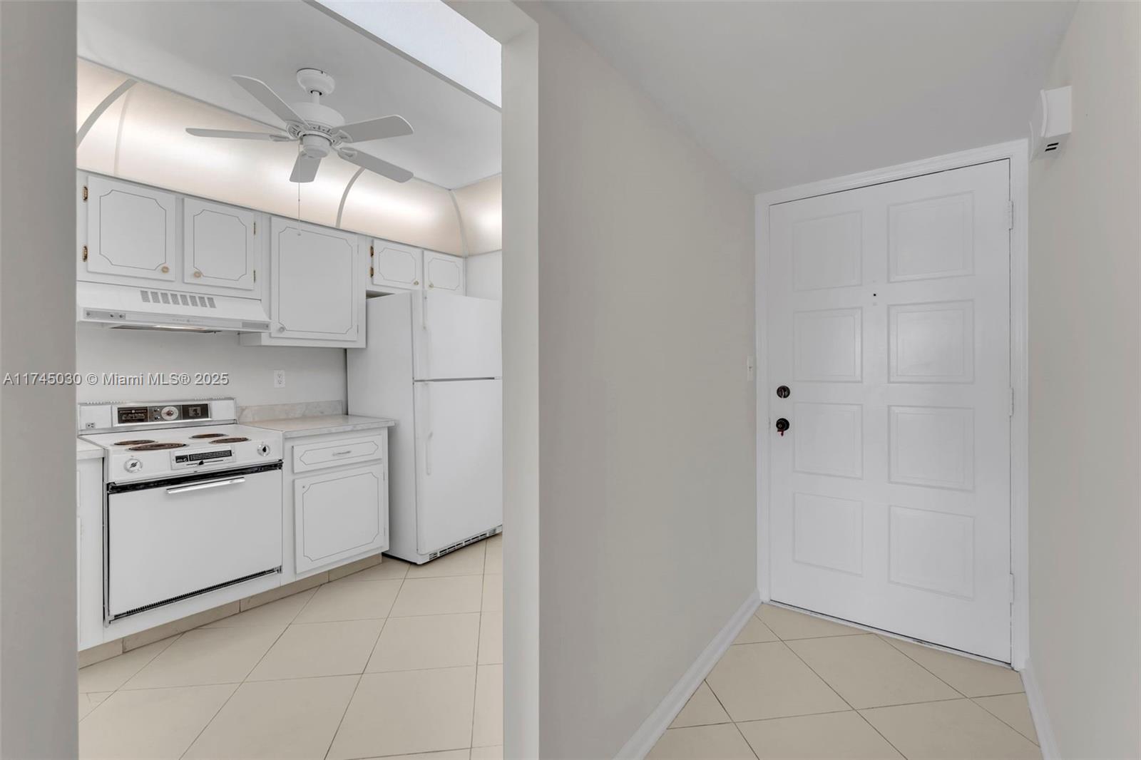 ISLAND CLUB ONE CONDO - Residential