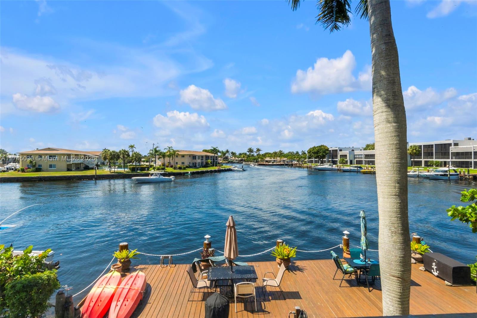 ISLAND CLUB ONE CONDO - Residential