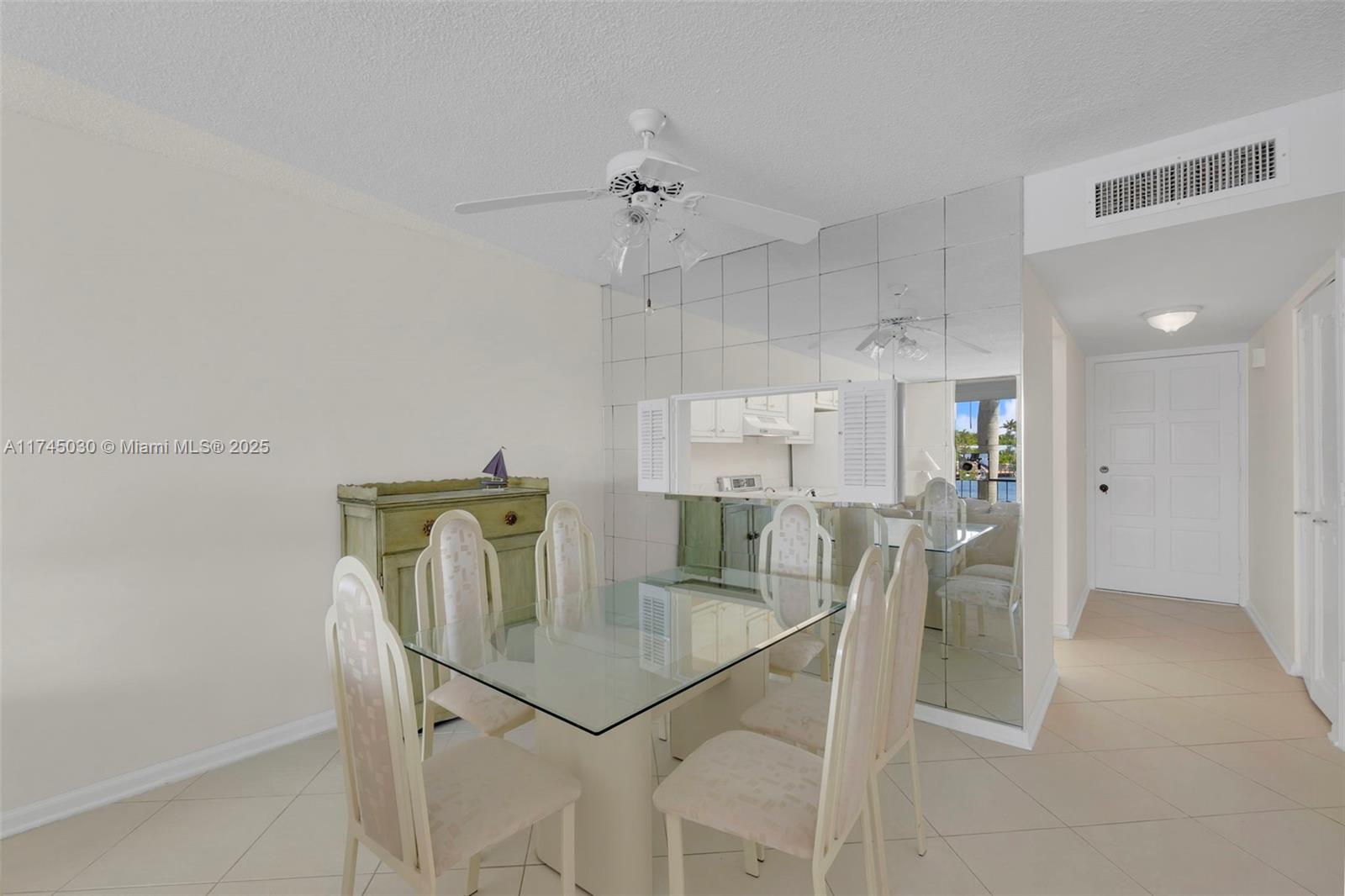 ISLAND CLUB ONE CONDO - Residential