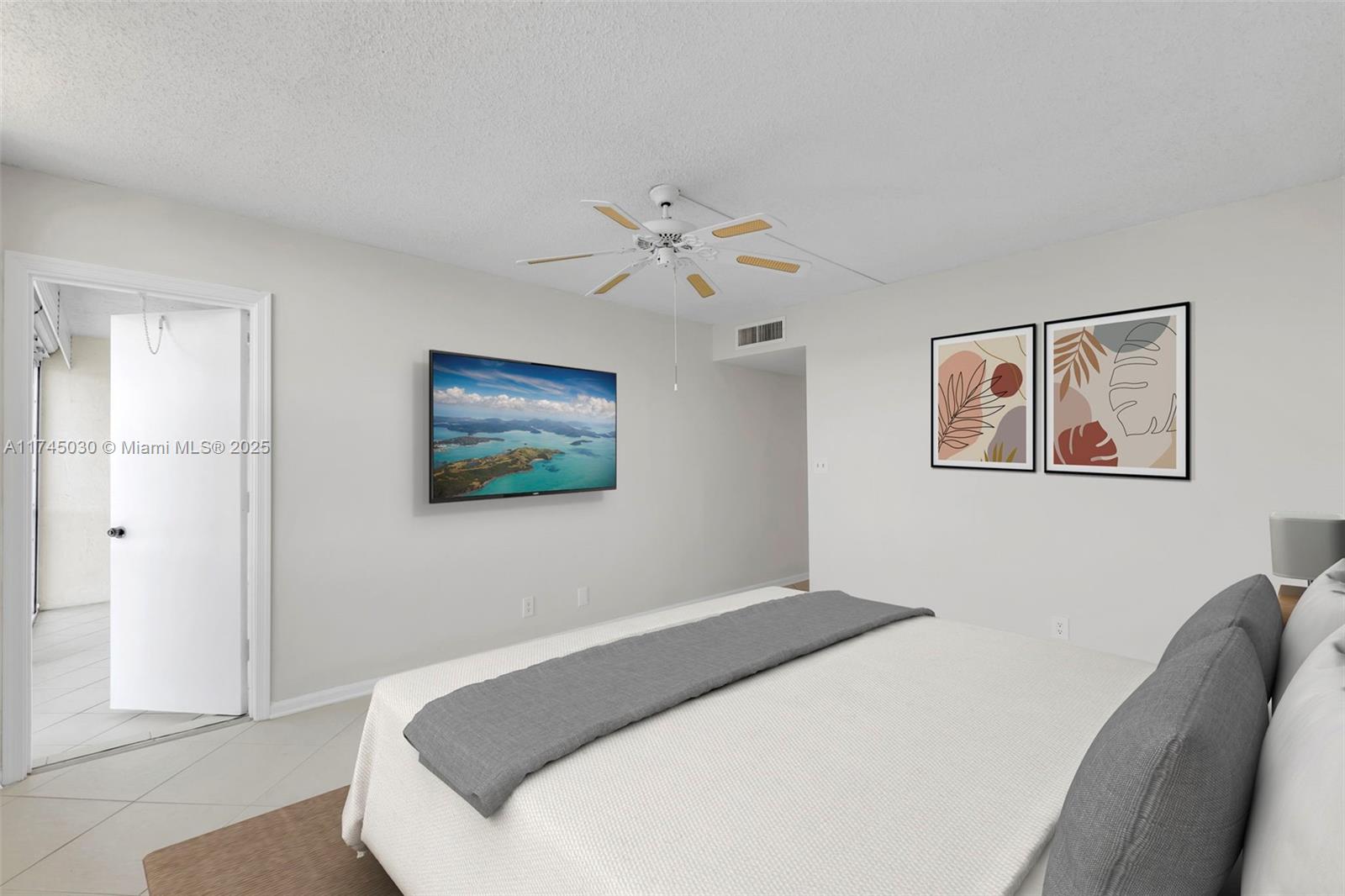 ISLAND CLUB ONE CONDO - Residential
