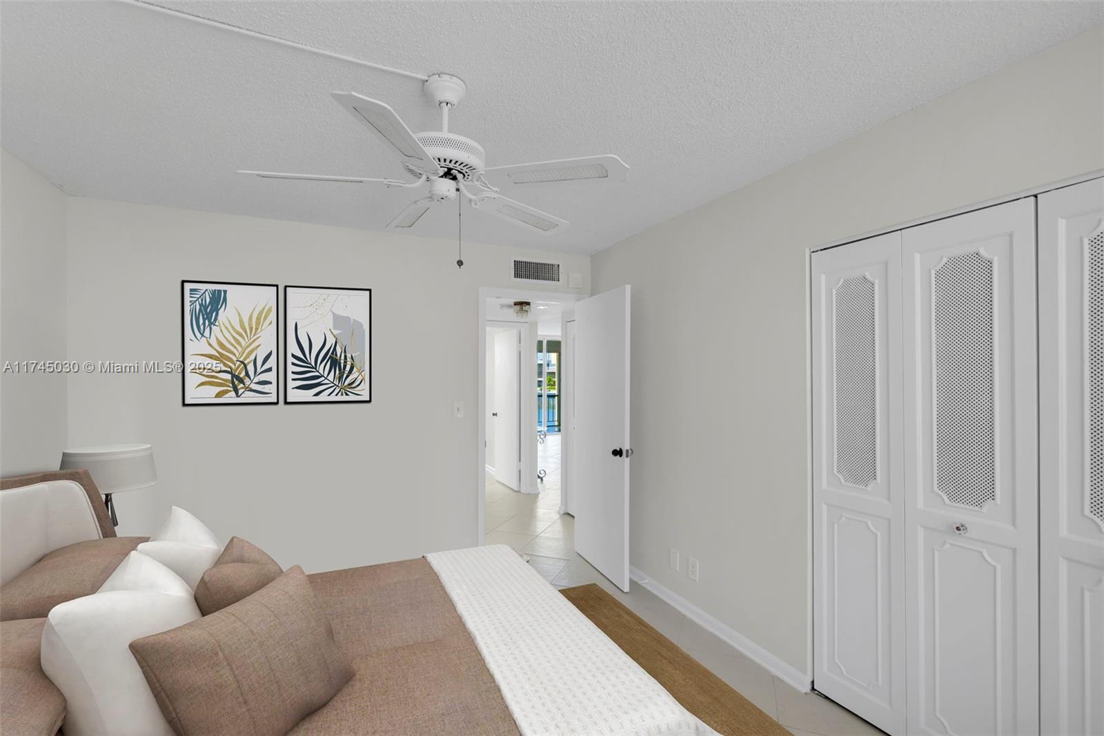 ISLAND CLUB ONE CONDO - Residential