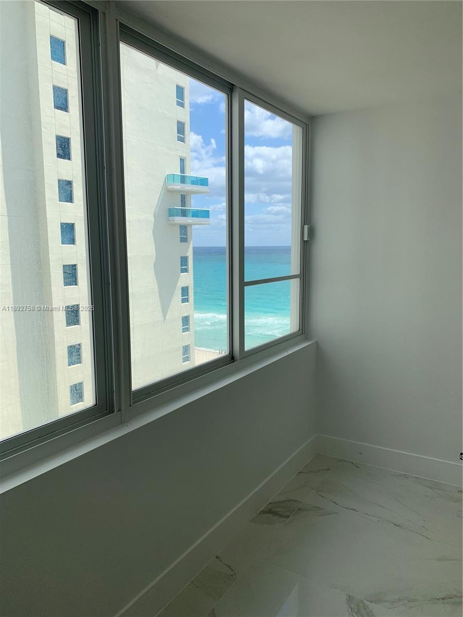 THE CARRIAGE CLUB NORTH C - Residential Lease