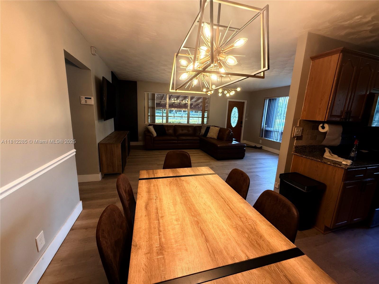 SUNSHINE PARK ESTATES ADD - Residential