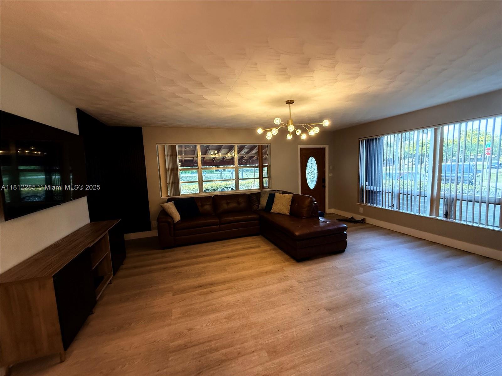 SUNSHINE PARK ESTATES ADD - Residential