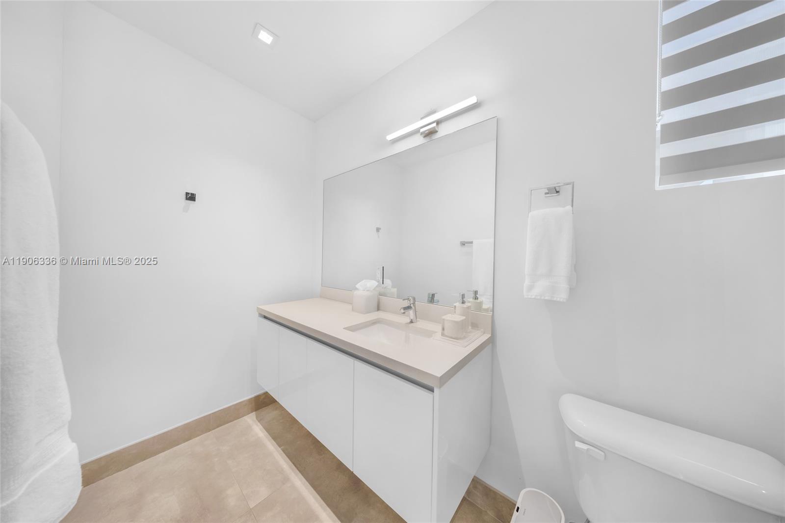 DORAL COMMONS RESIDENTIAL - Residential