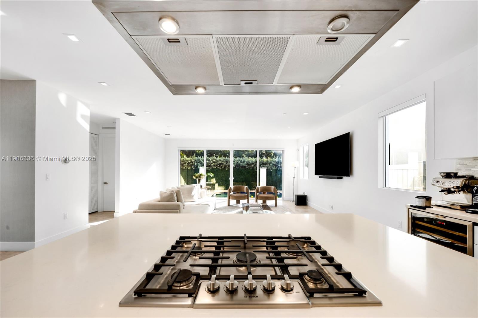 DORAL COMMONS RESIDENTIAL - Residential