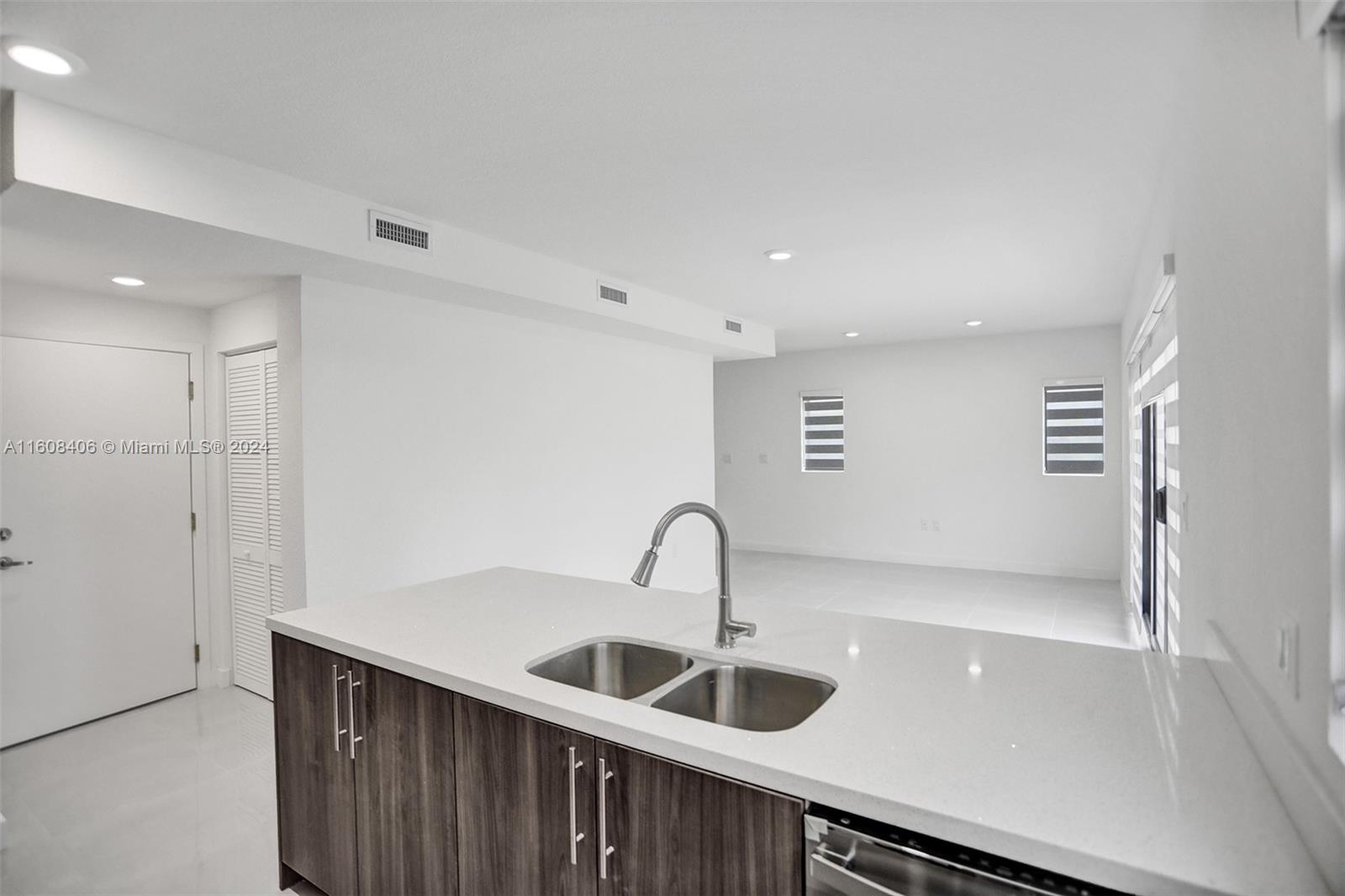 AURORA - Residential Lease