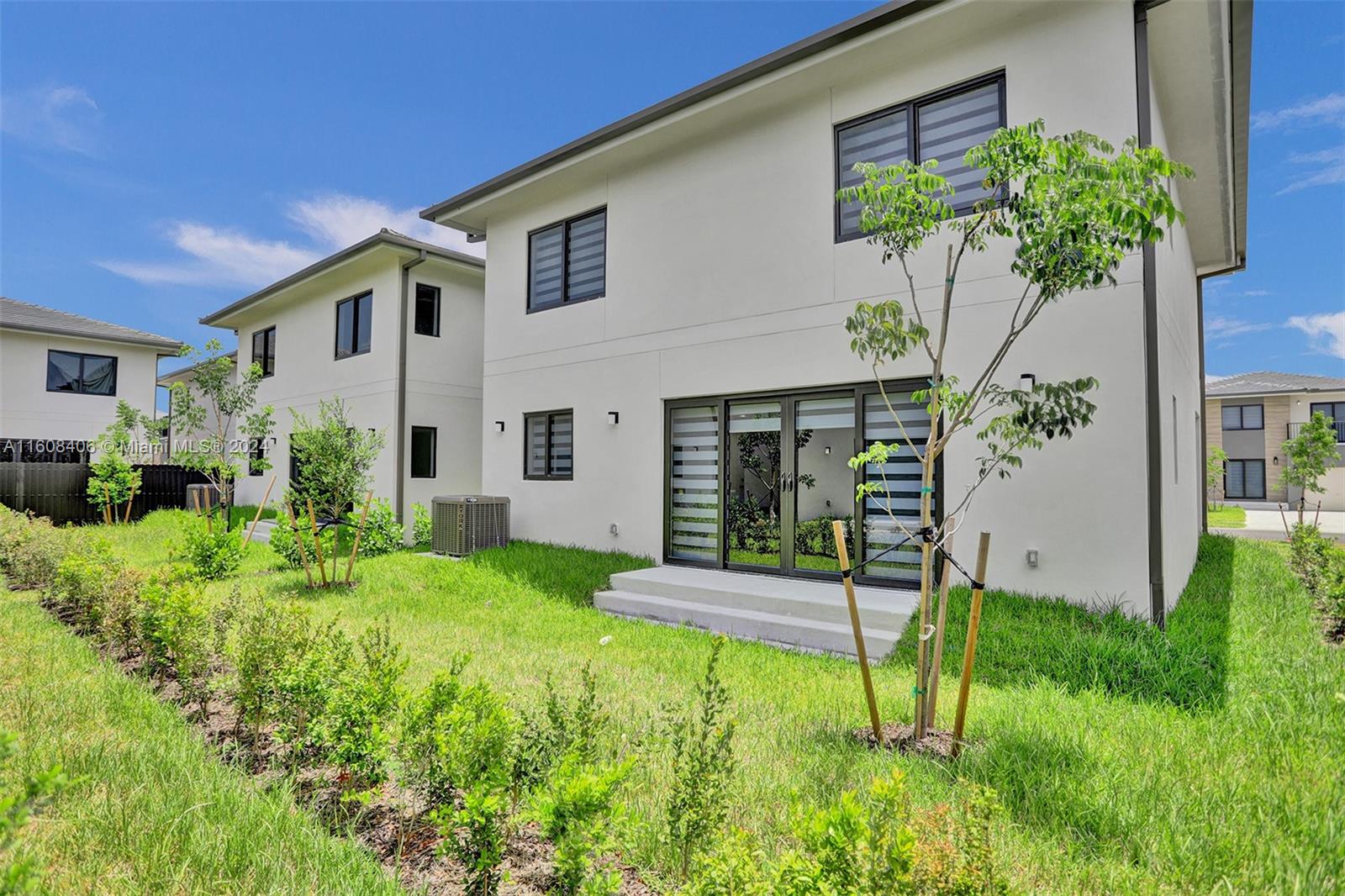 AURORA - Residential Lease