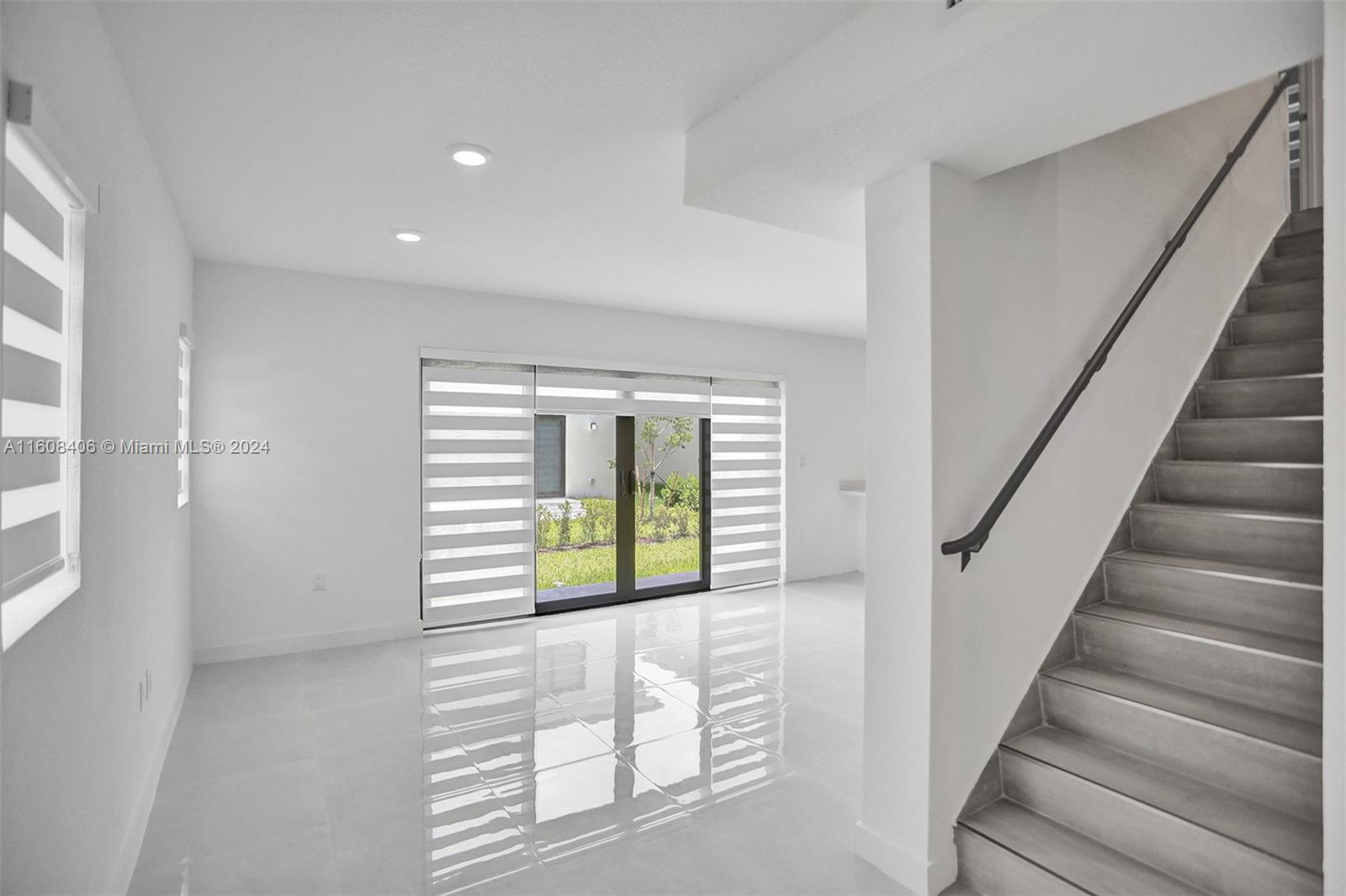 AURORA - Residential Lease