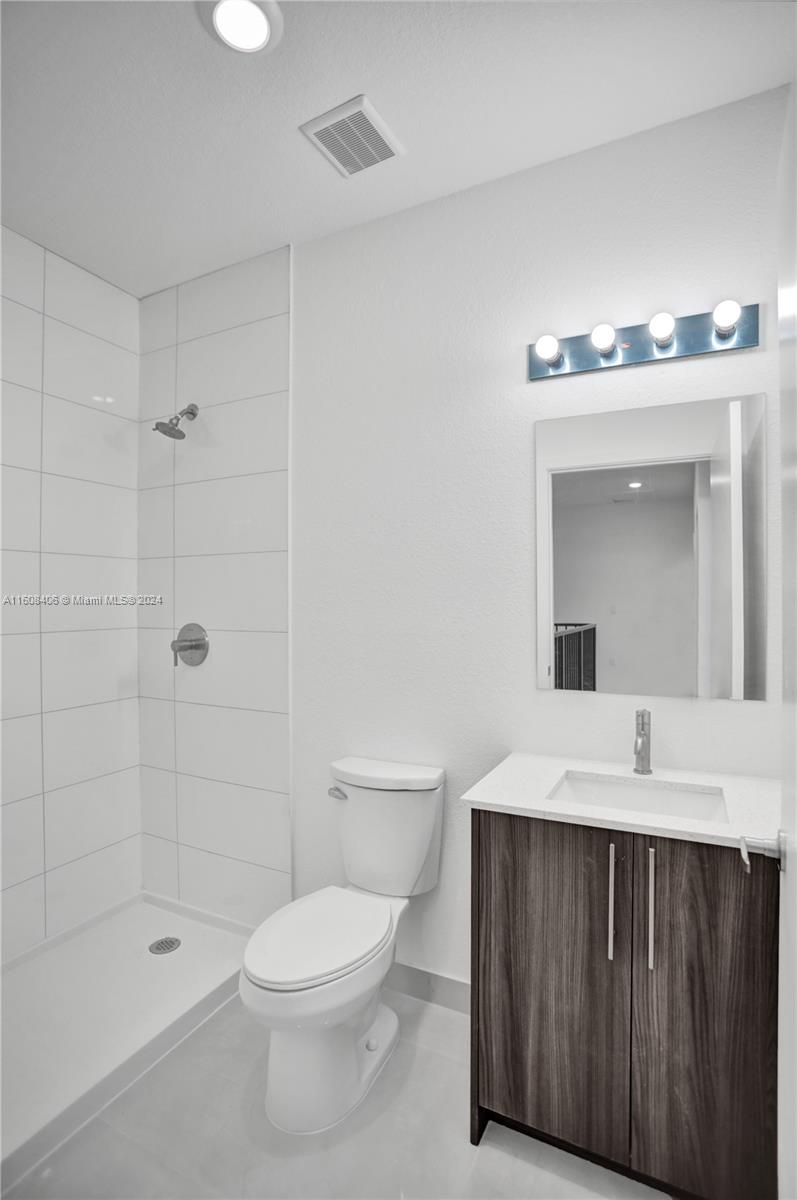 AURORA - Residential Lease