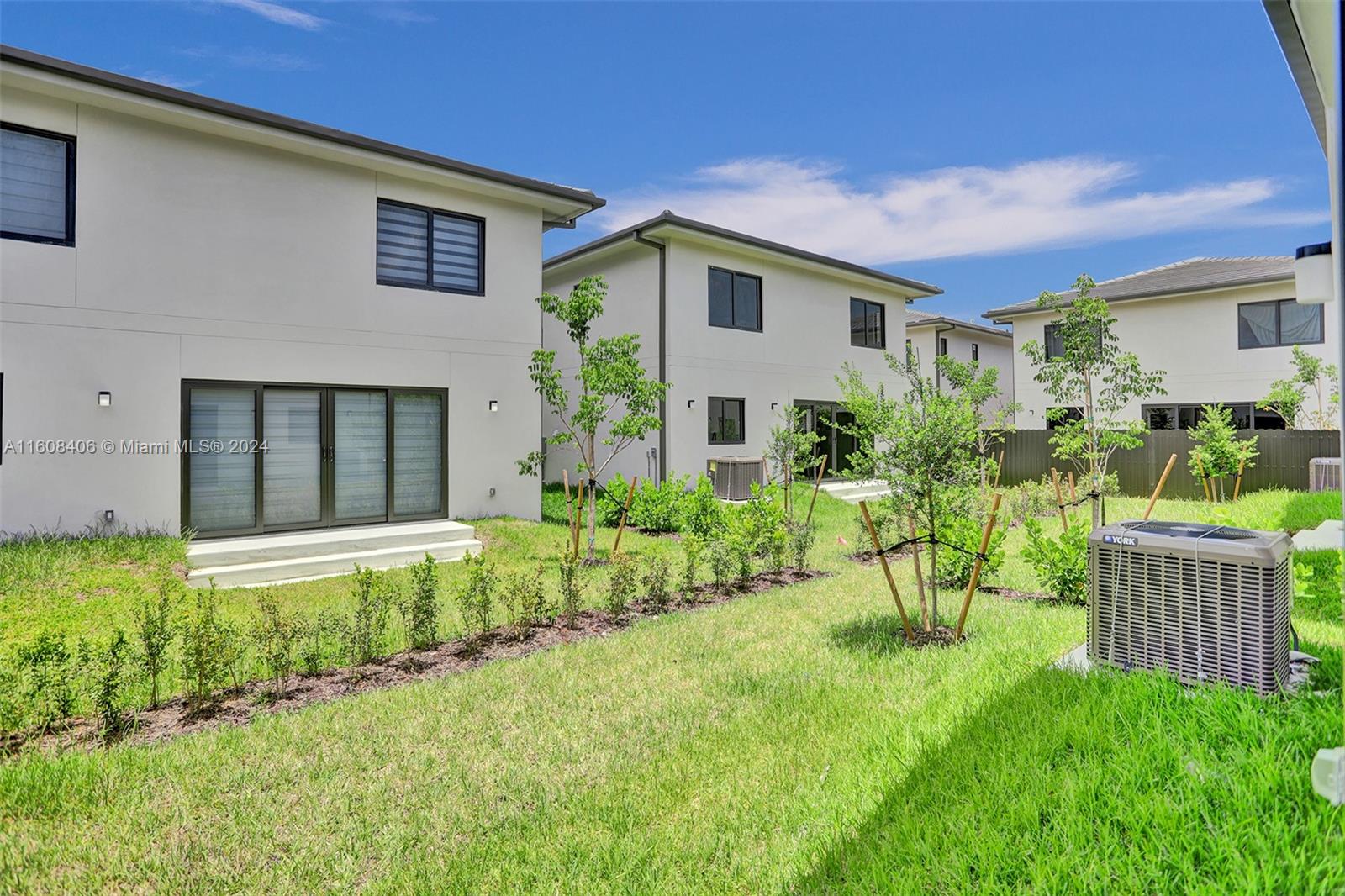 AURORA - Residential Lease