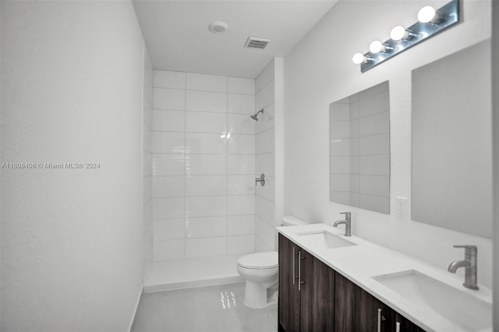 AURORA - Residential Lease