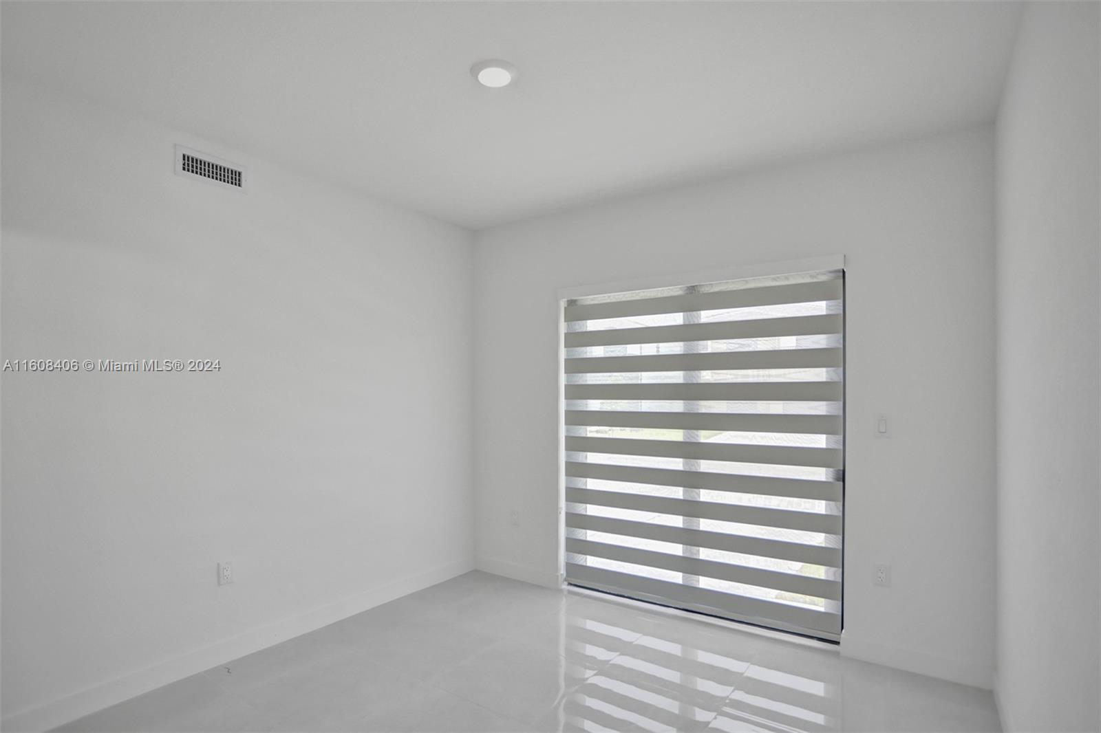 AURORA - Residential Lease