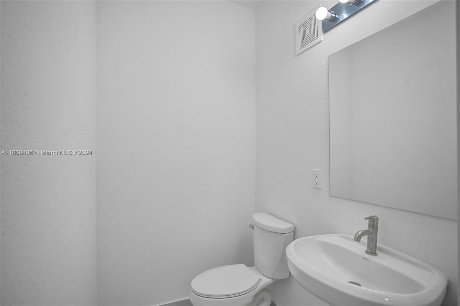 AURORA - Residential Lease