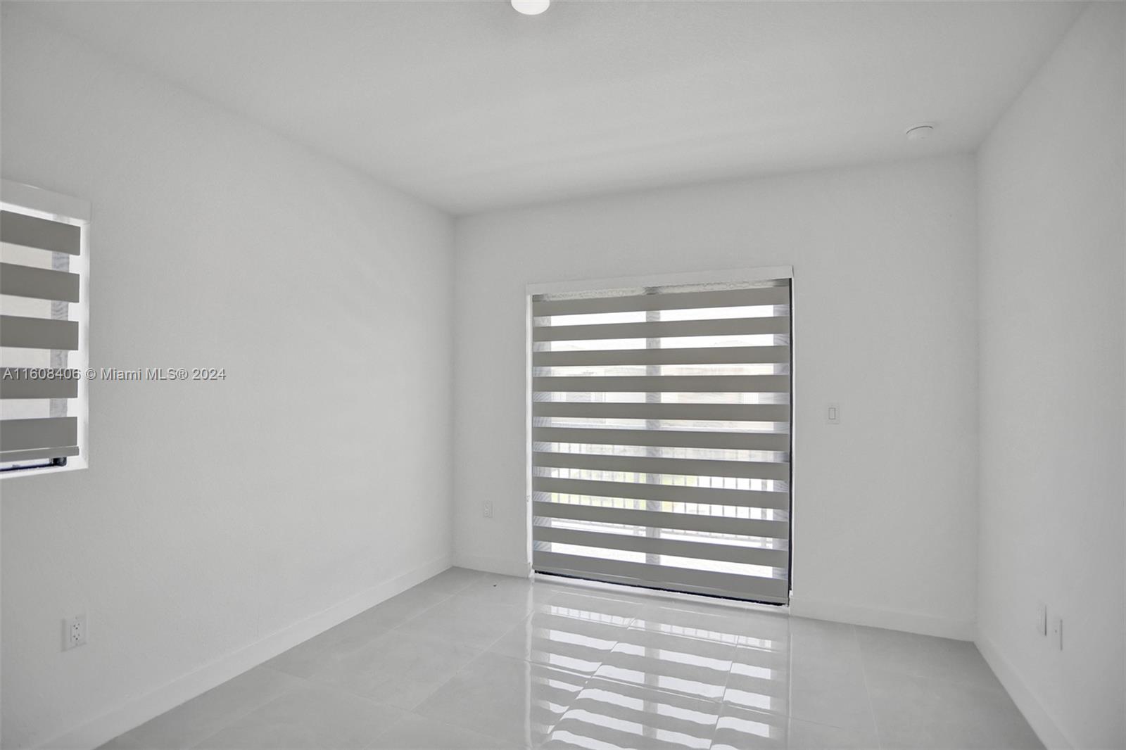 AURORA - Residential Lease