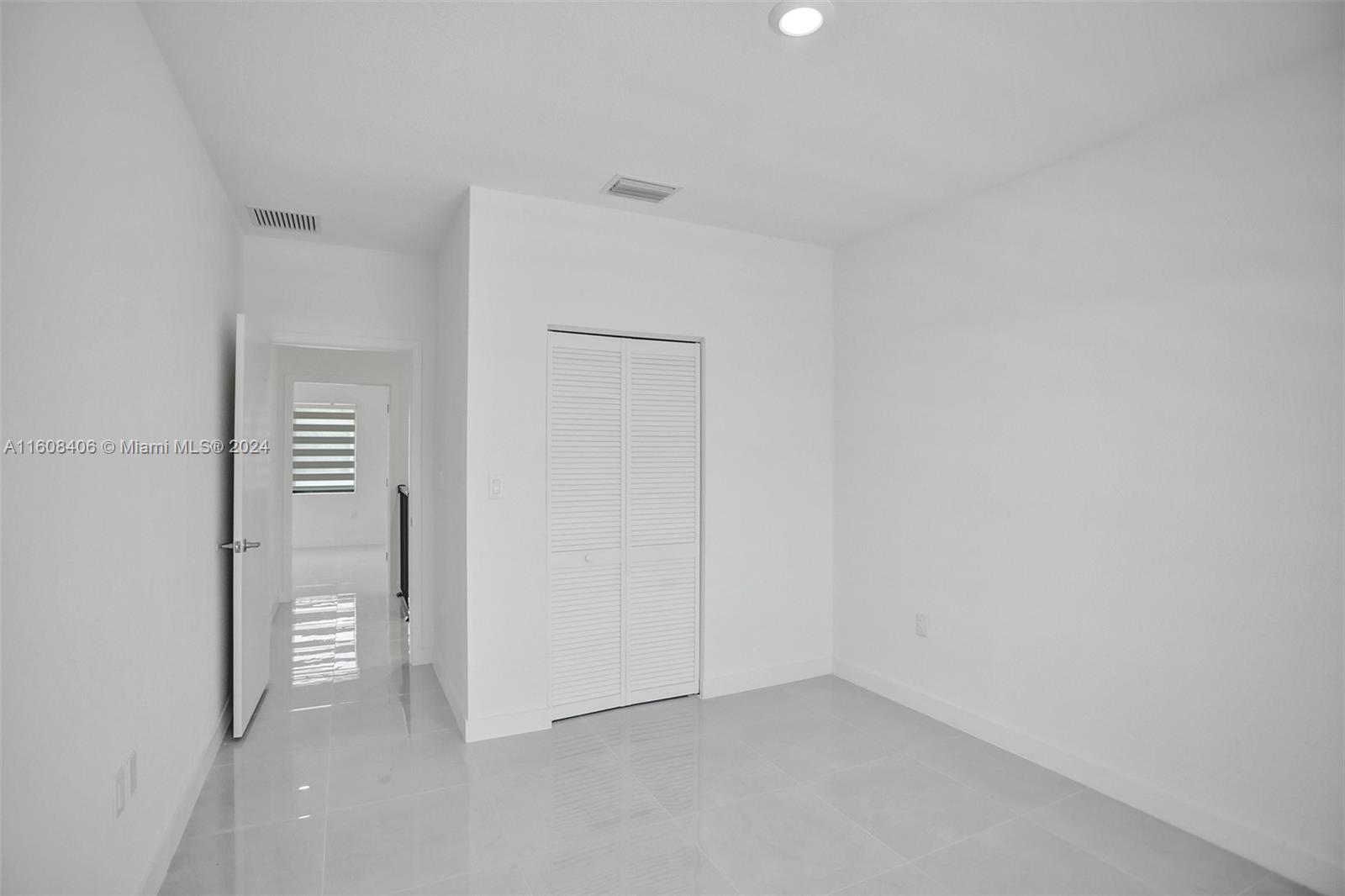 AURORA - Residential Lease