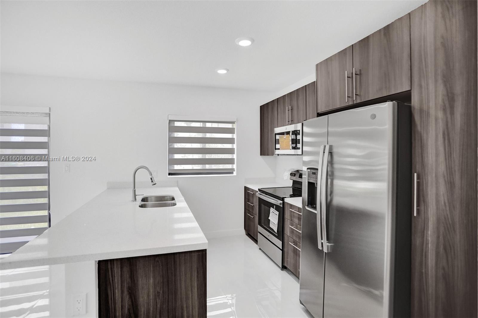 AURORA - Residential Lease