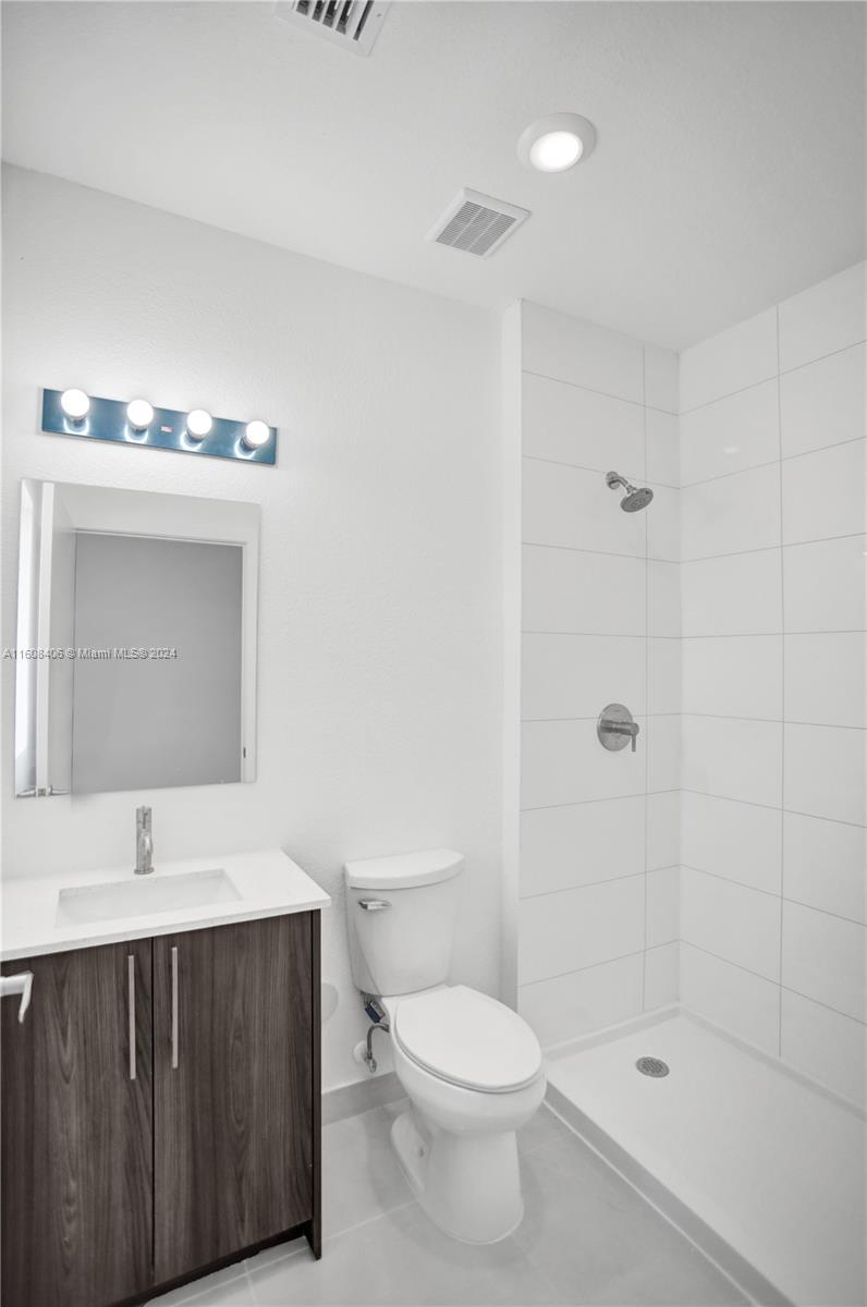 AURORA - Residential Lease