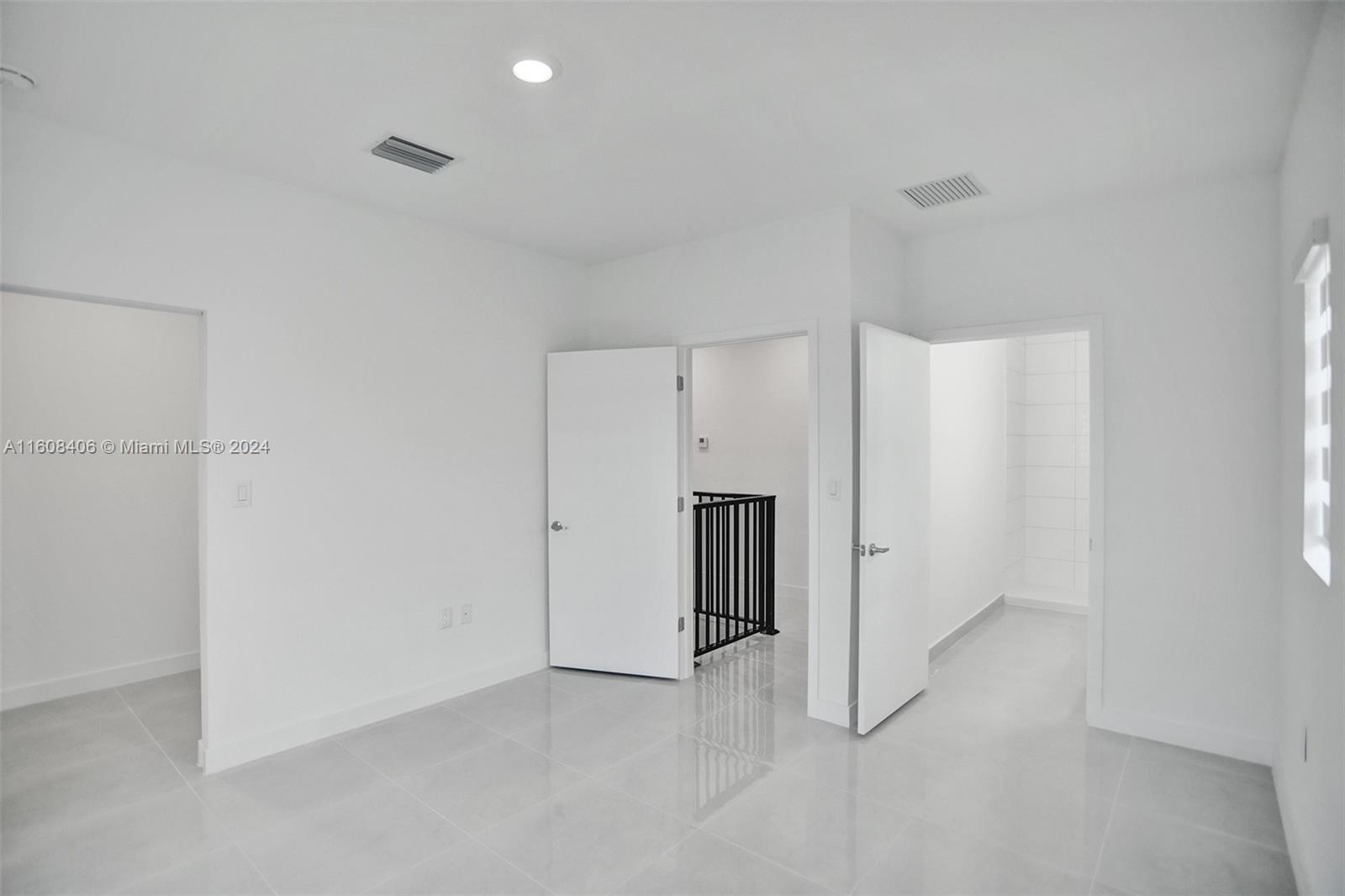 AURORA - Residential Lease