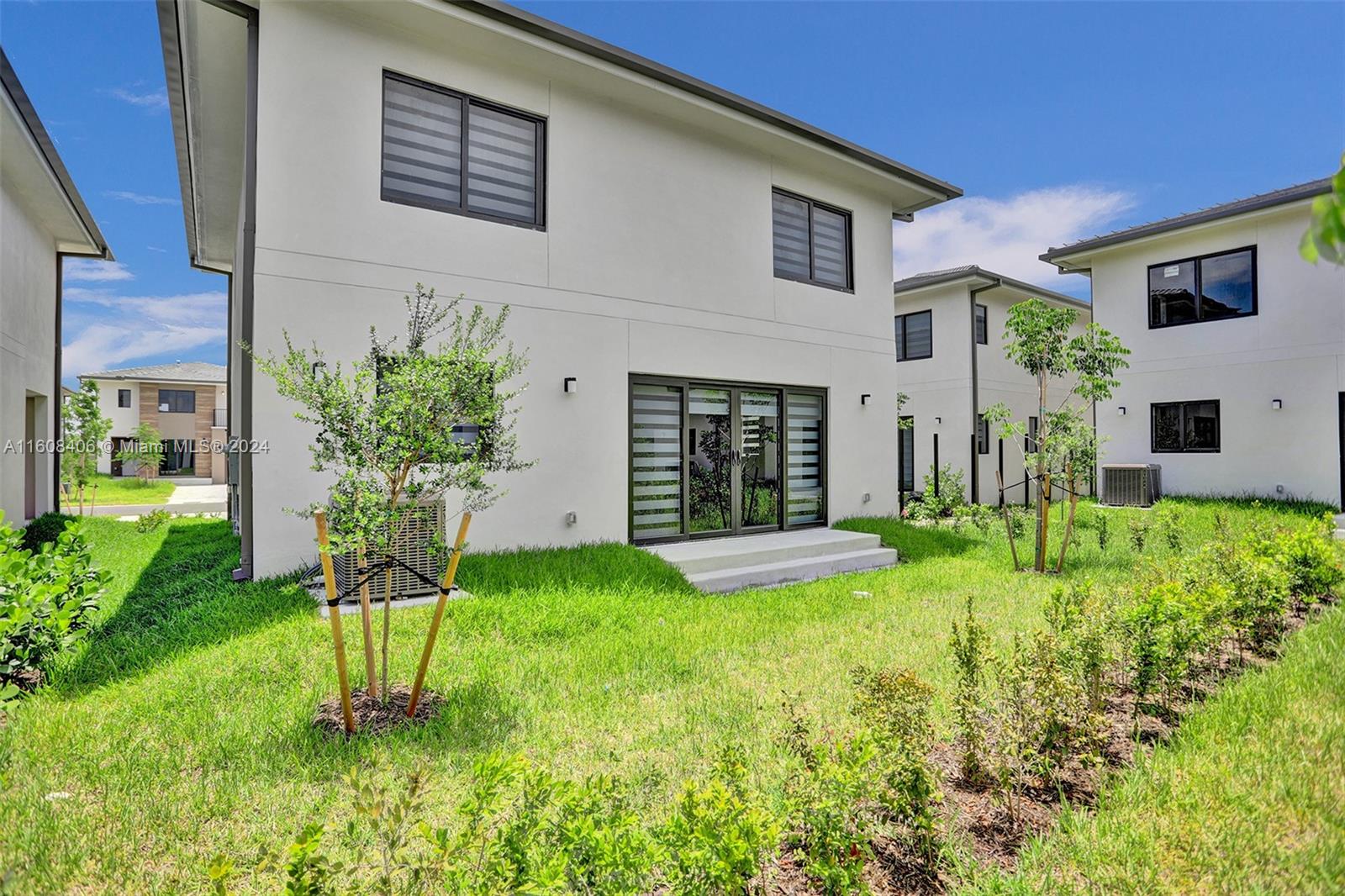 AURORA - Residential Lease