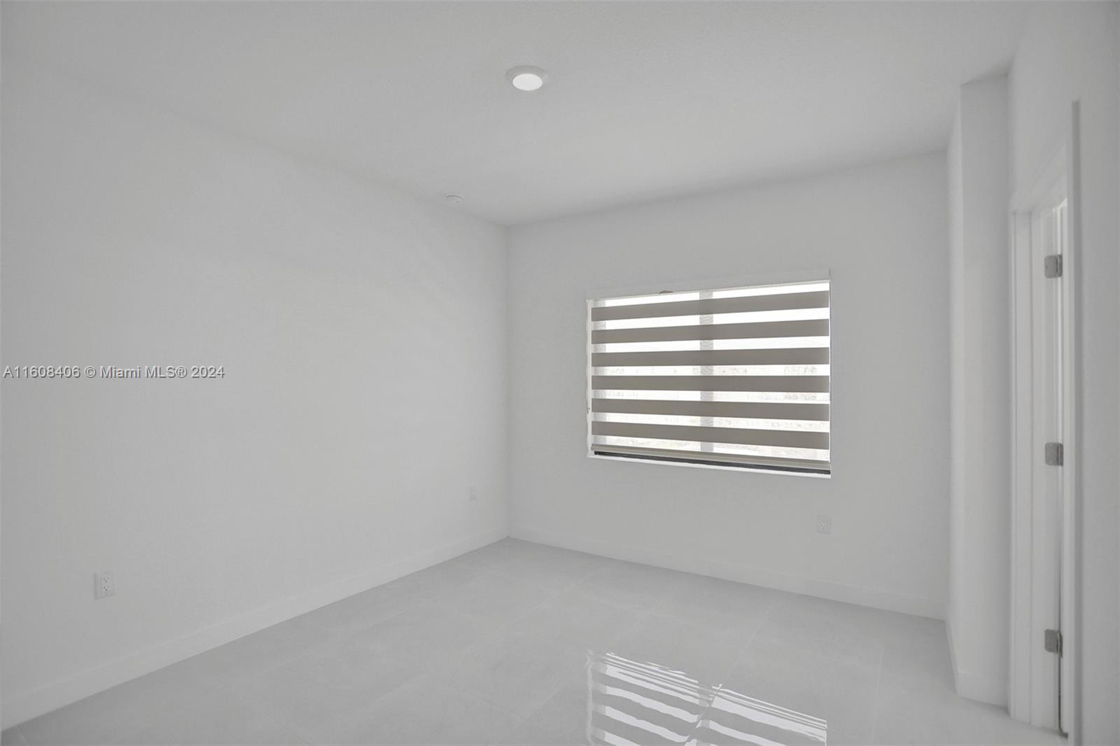 AURORA - Residential Lease