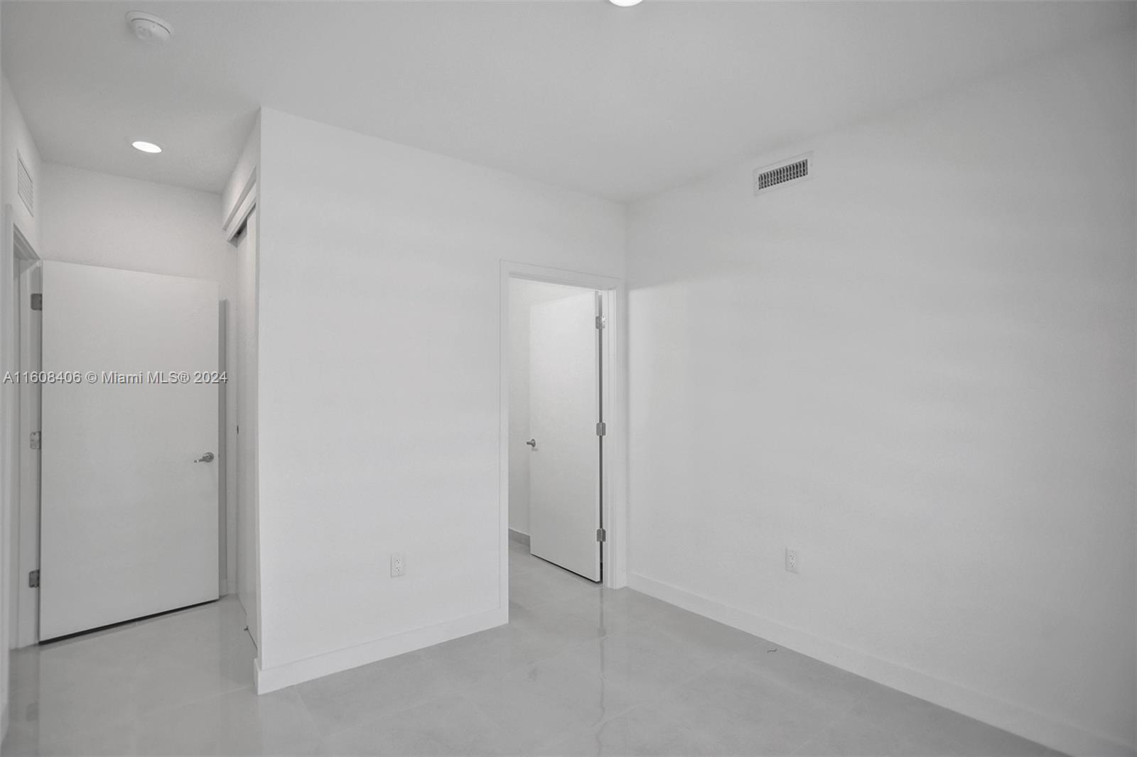 AURORA - Residential Lease