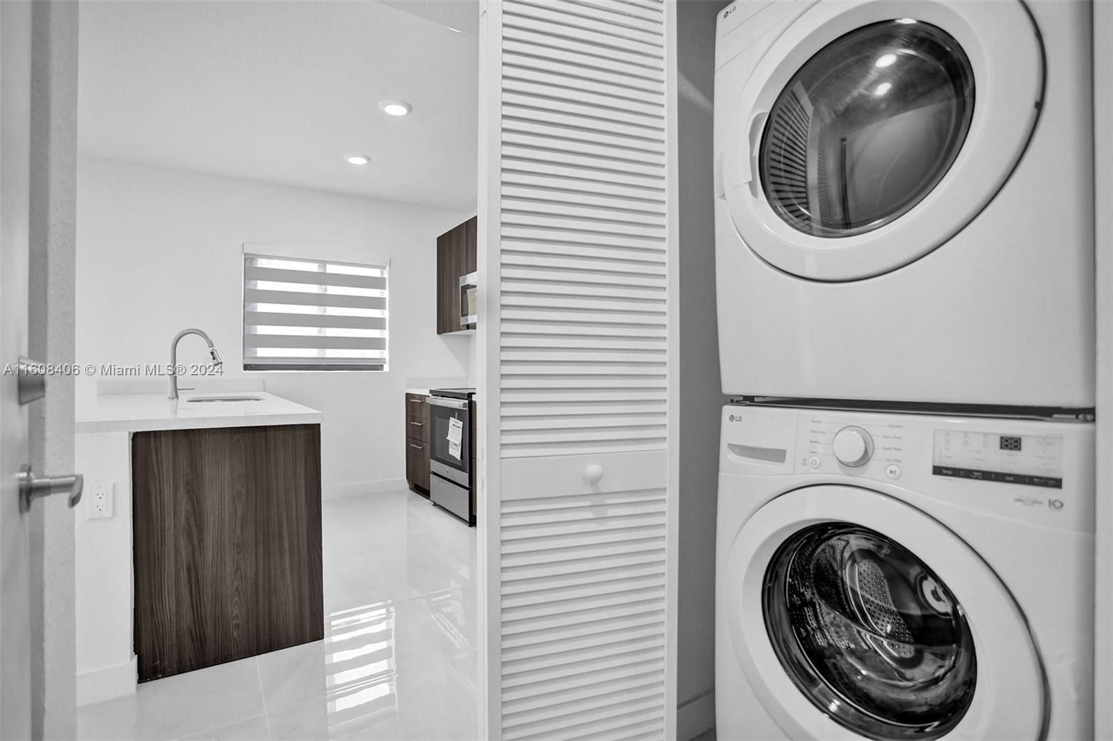 AURORA - Residential Lease