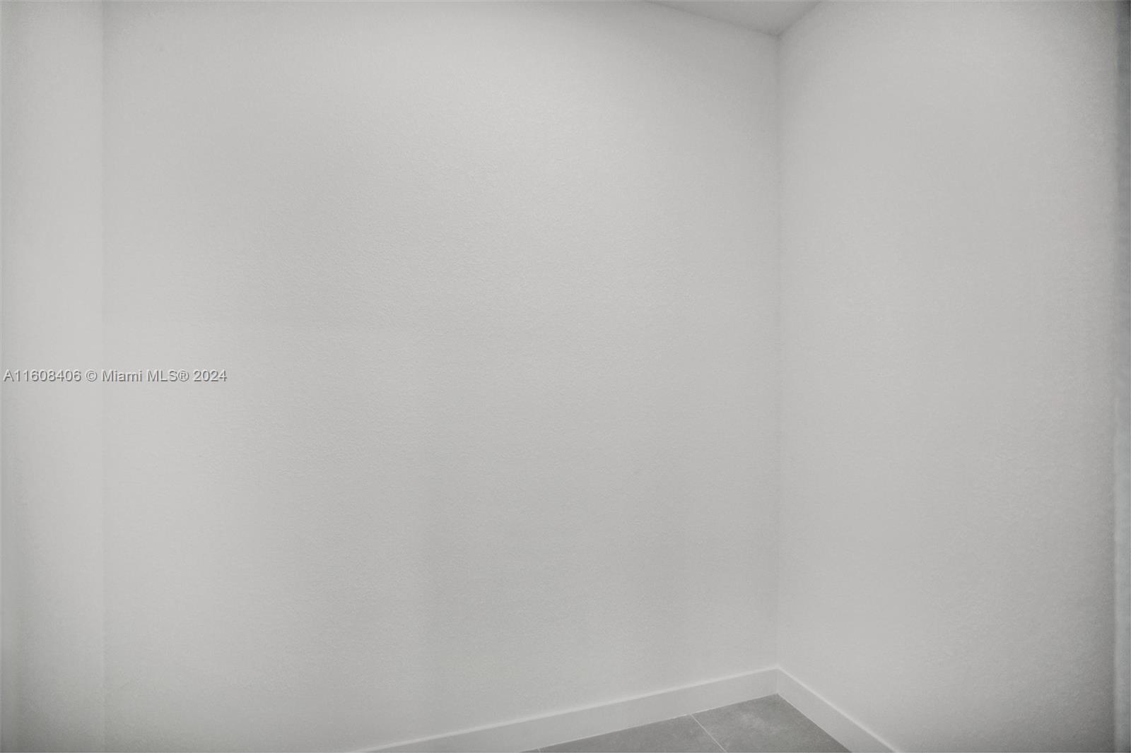 AURORA - Residential Lease